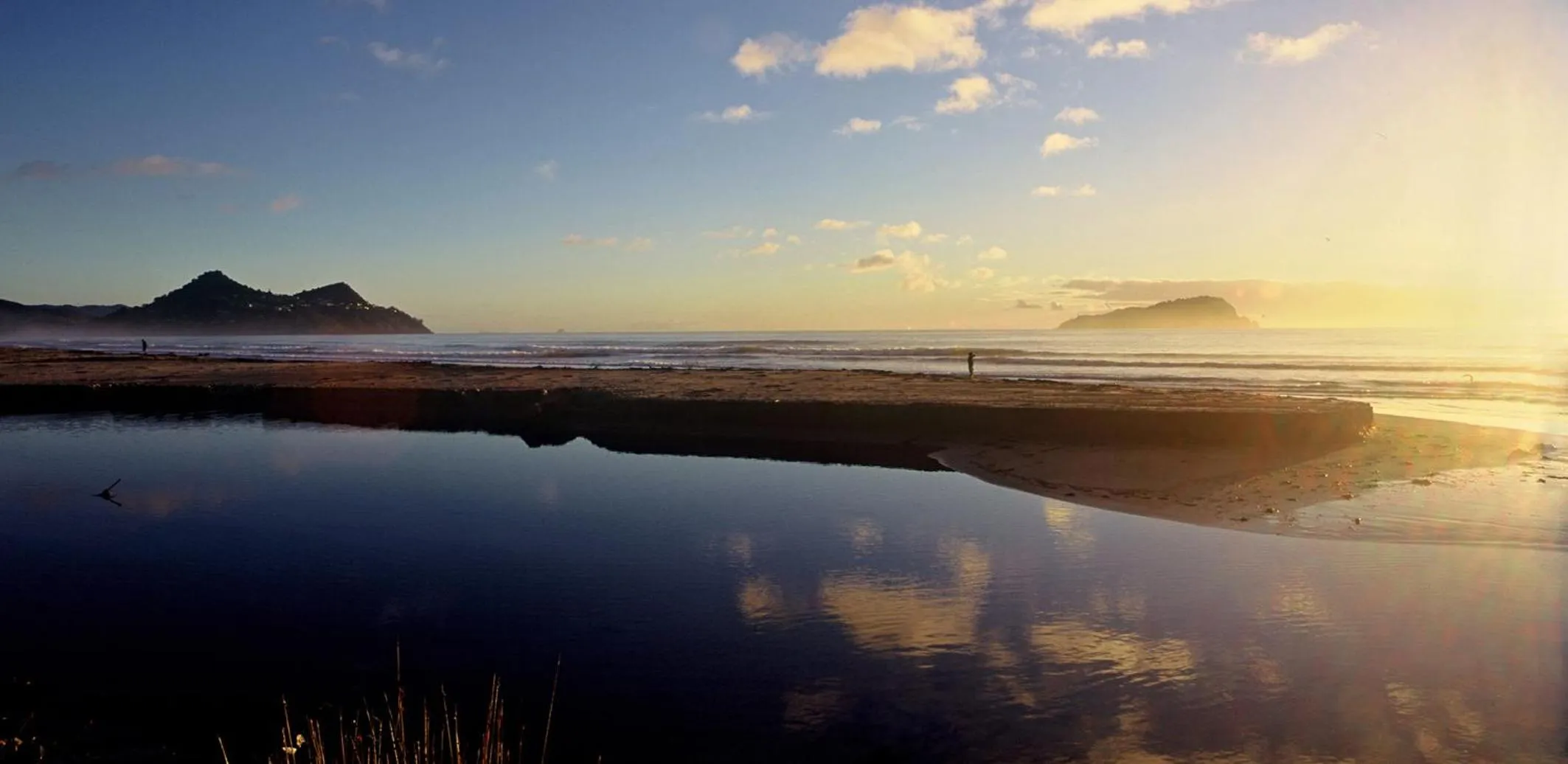 Beach in Grand Mercure Puka Park Resort