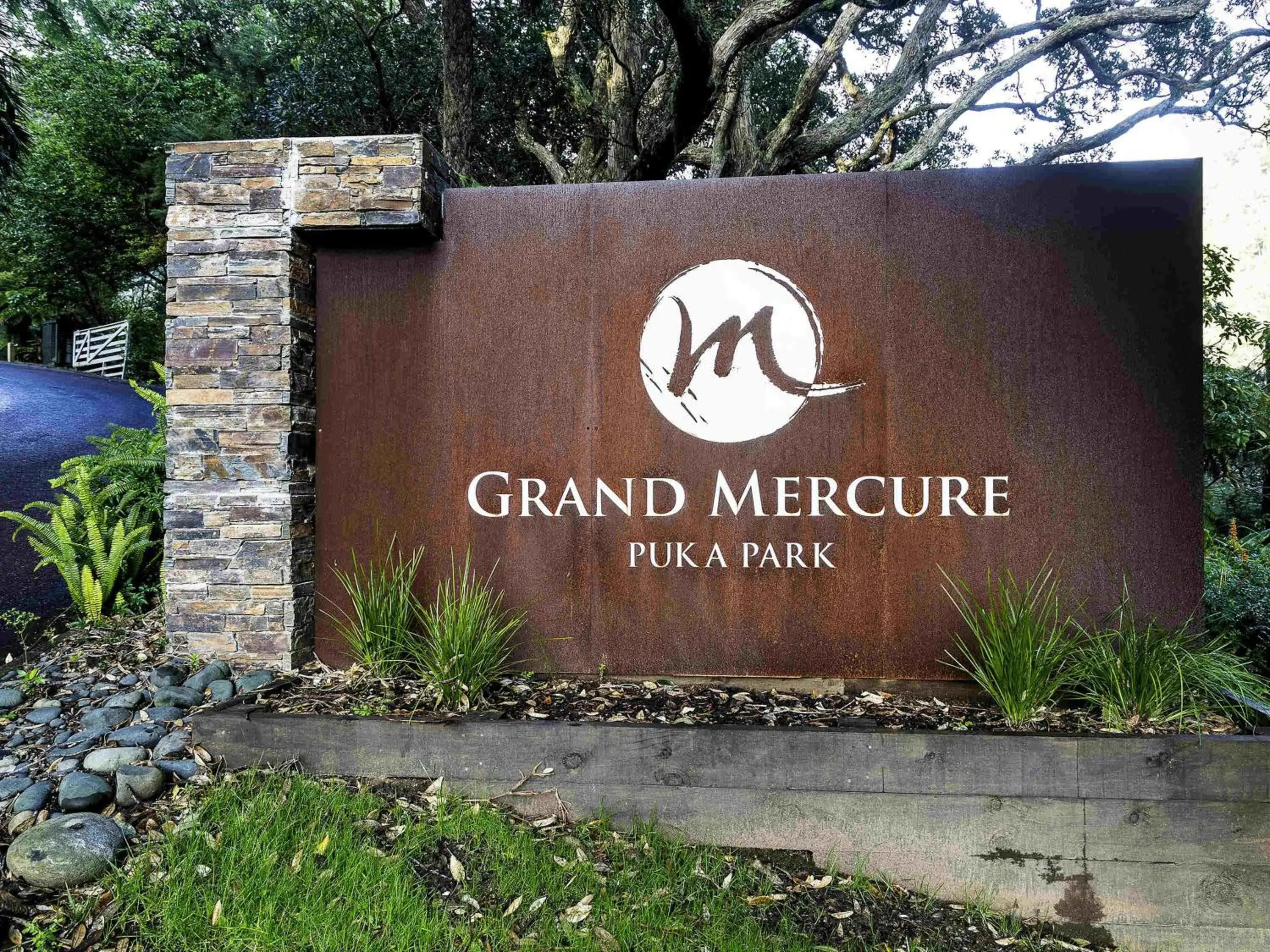 Property building in Grand Mercure Puka Park Resort Property building in Grand Mercure Puka Park Resort