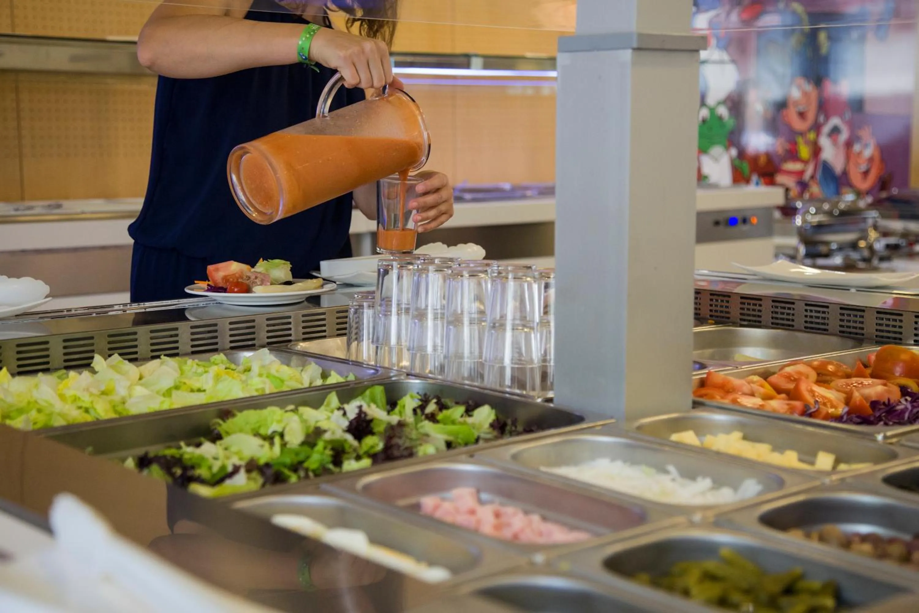 Restaurant/places to eat in La Marina Resort