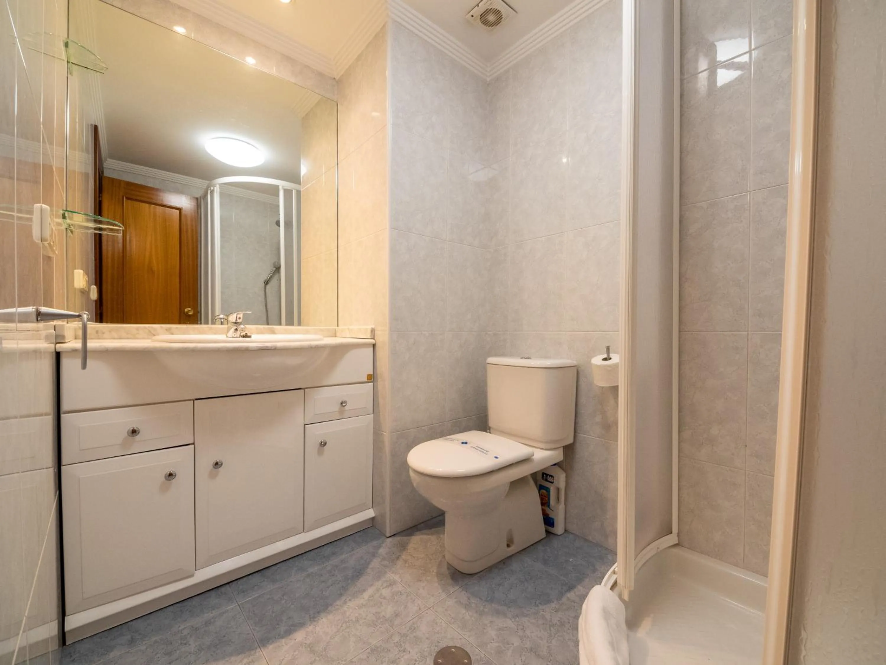 Shower in Gestión de Alojamientos Apartments