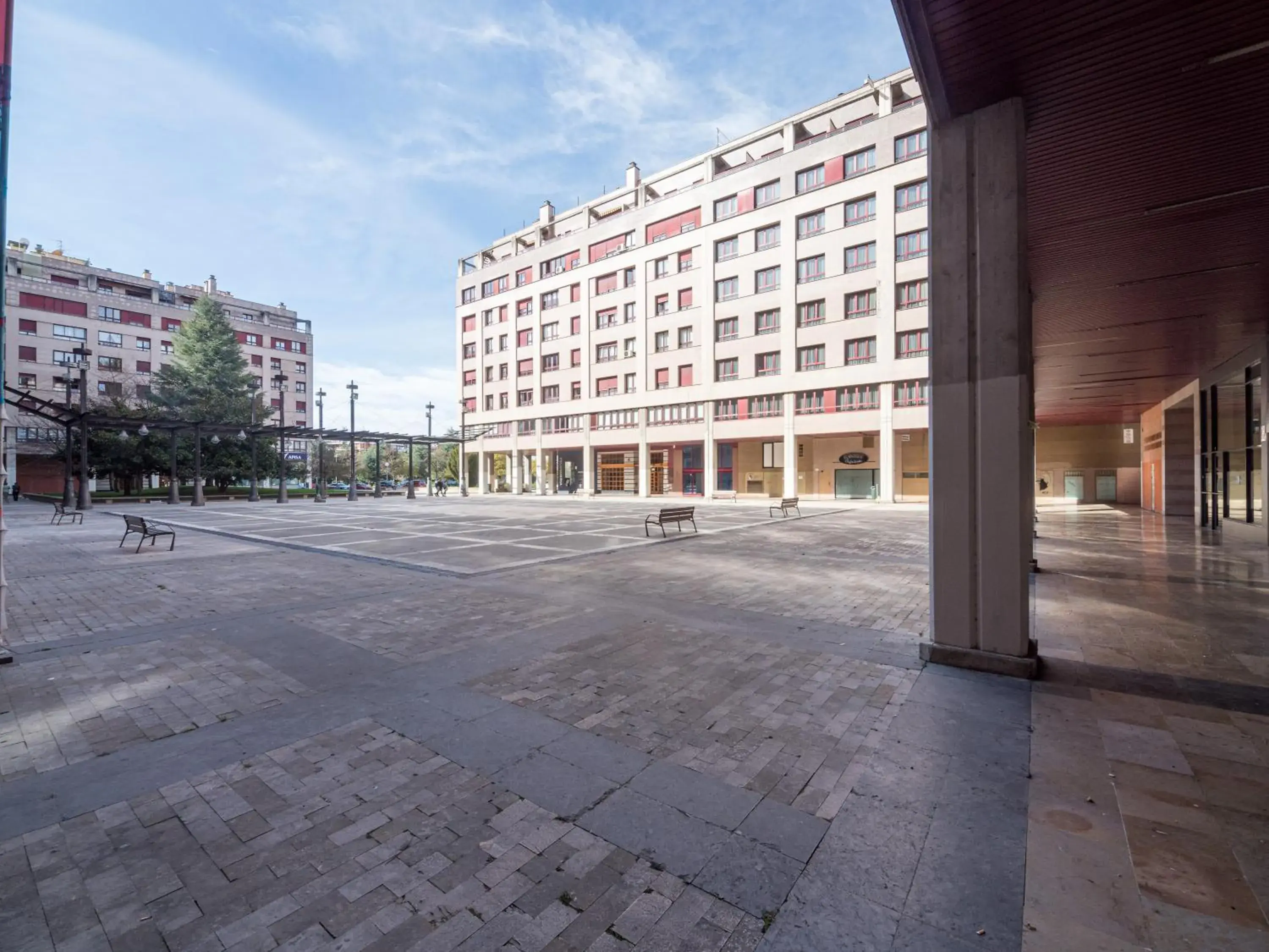 Property building in Gestión de Alojamientos Apartments Property building in Gestión de Alojamientos Apartments