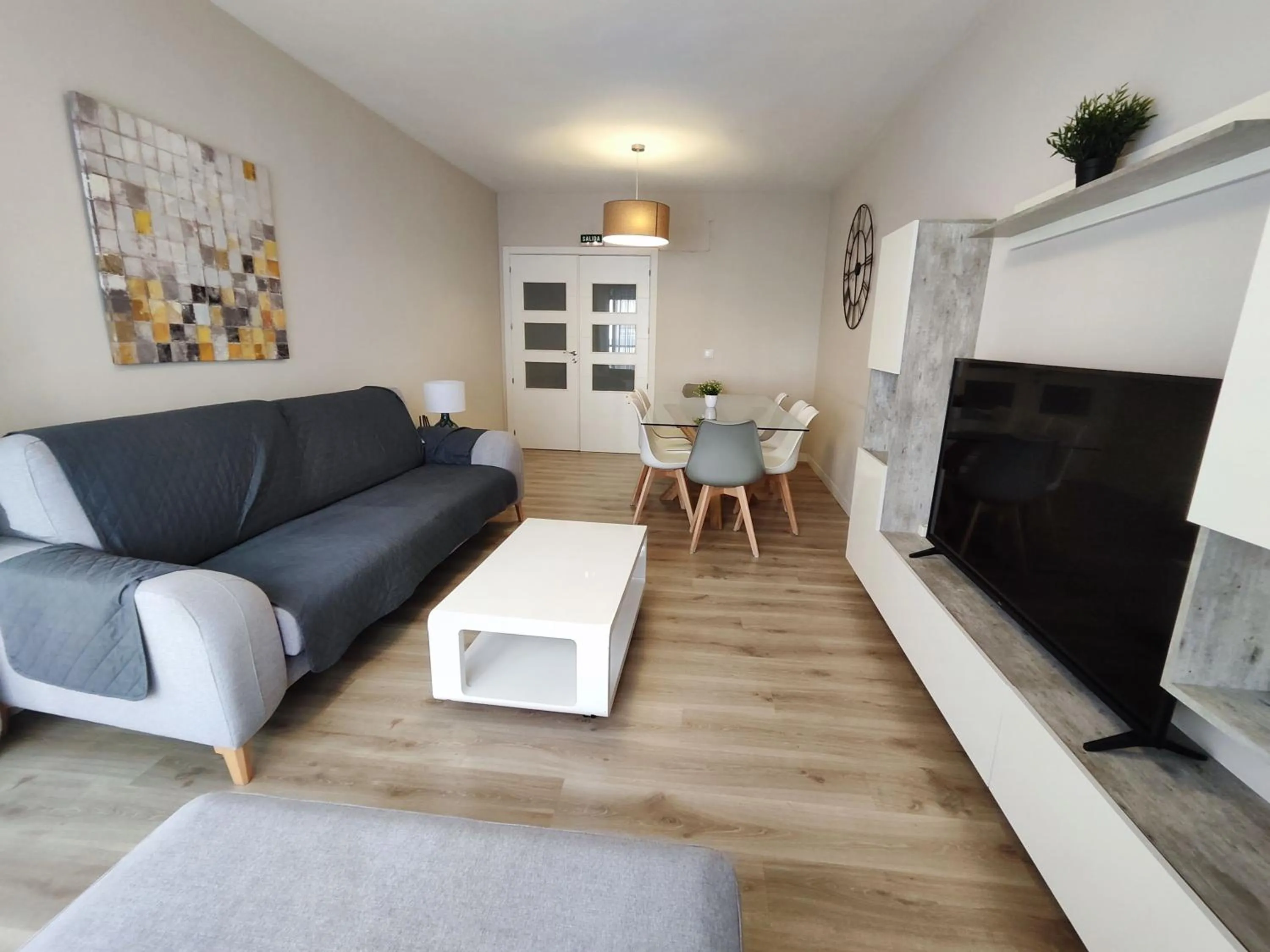 Communal lounge/ TV room in Gestión de Alojamientos Apartments