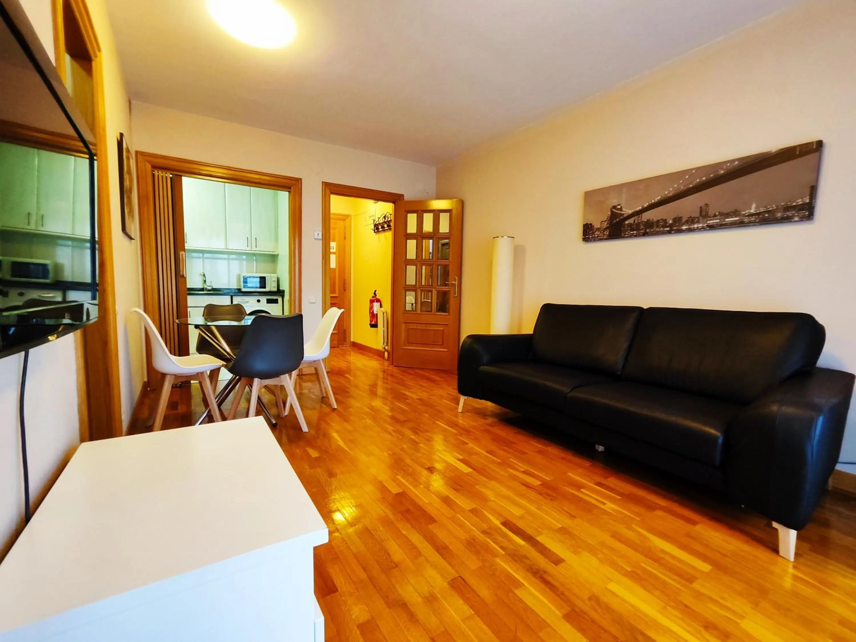 Communal lounge/ TV room in Gestión de Alojamientos Apartments