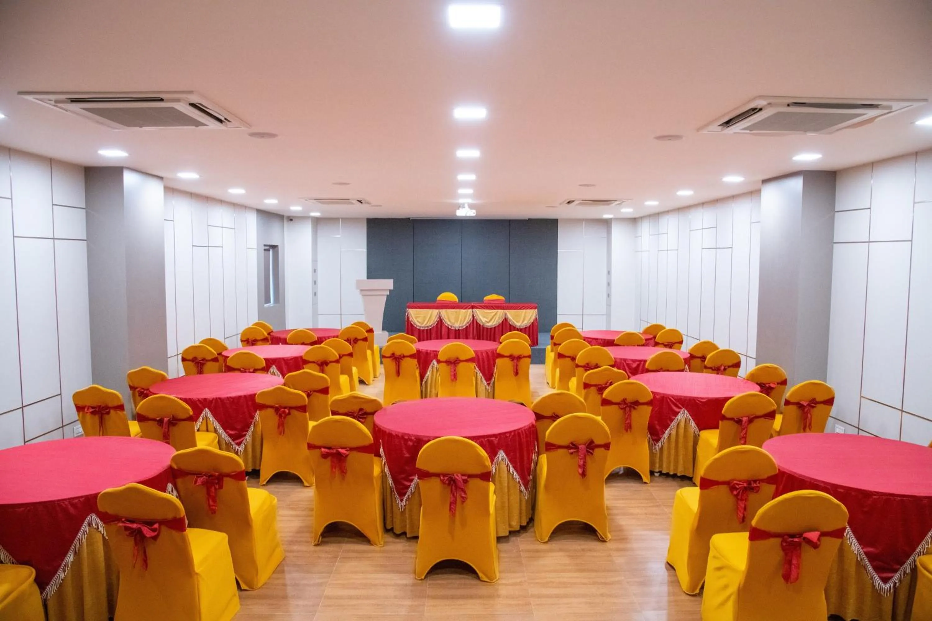 Banquet/Function facilities in Hotel High Point