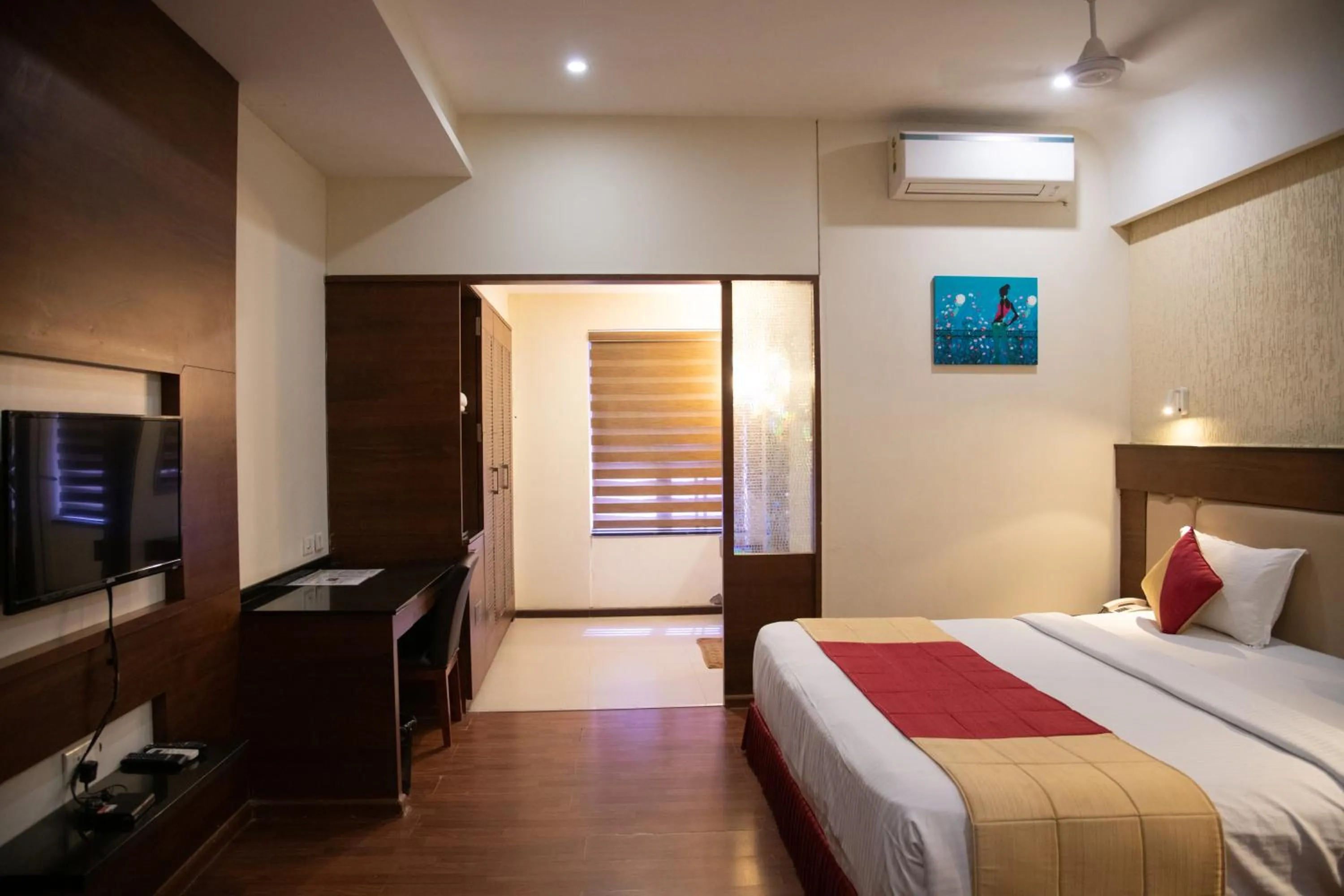 Photo of the whole room, Bed in Hotel High Point