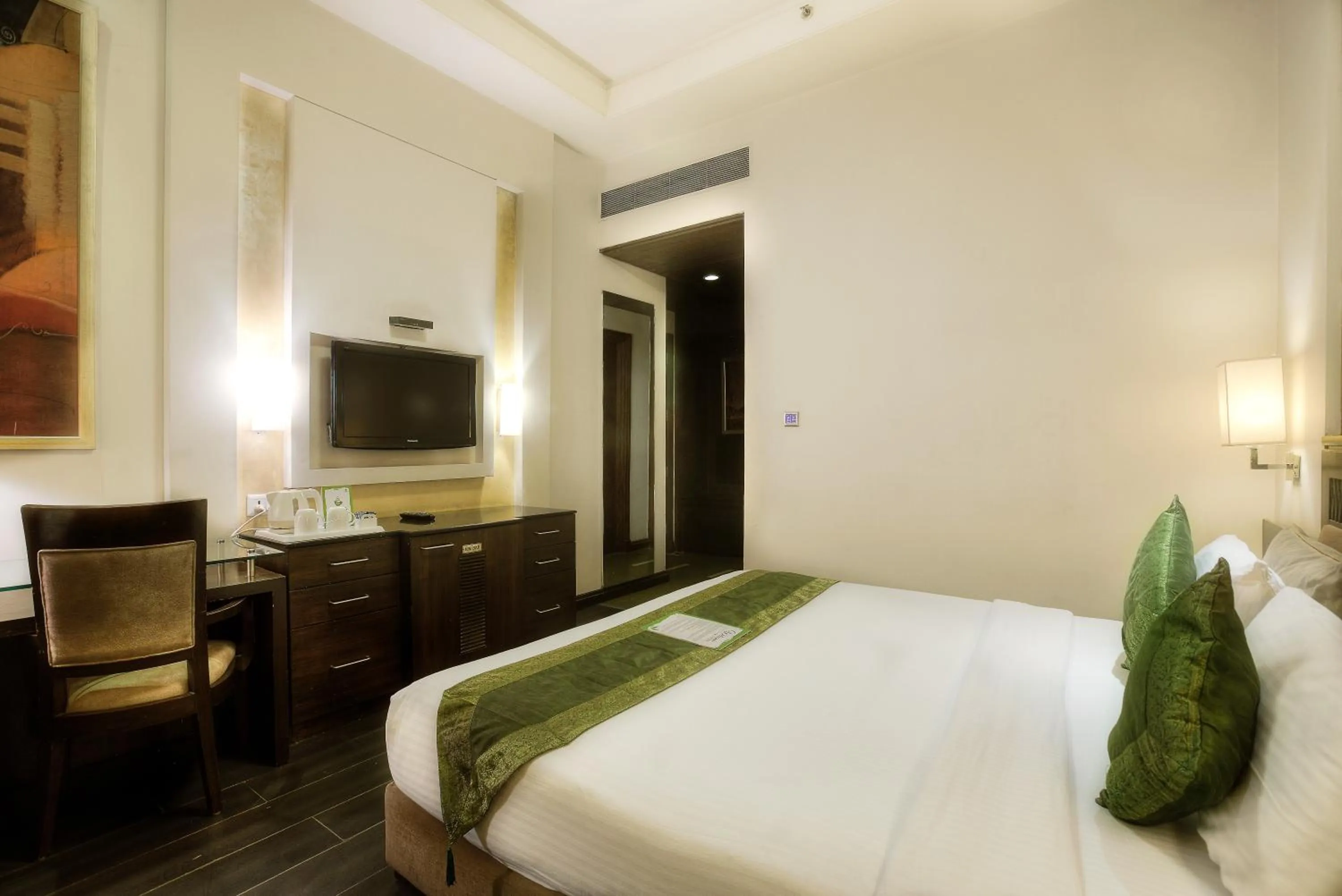 Bedroom, Bed in Western Court Panchkula