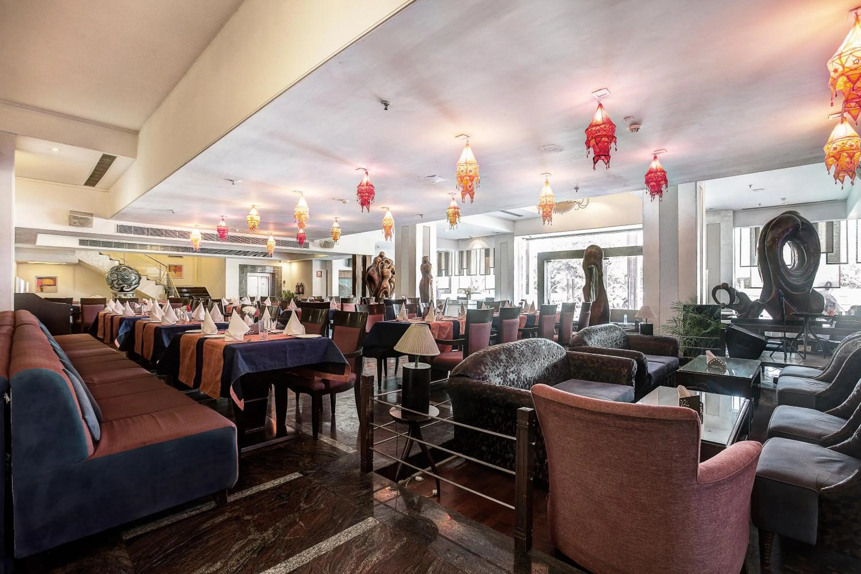 Restaurant/places to eat in Western Court Panchkula