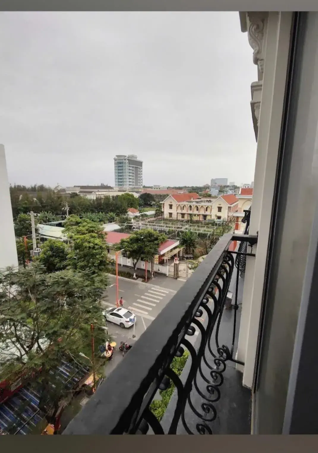 Property building in Cosmos Hotel Danang Property building in Cosmos Hotel Danang