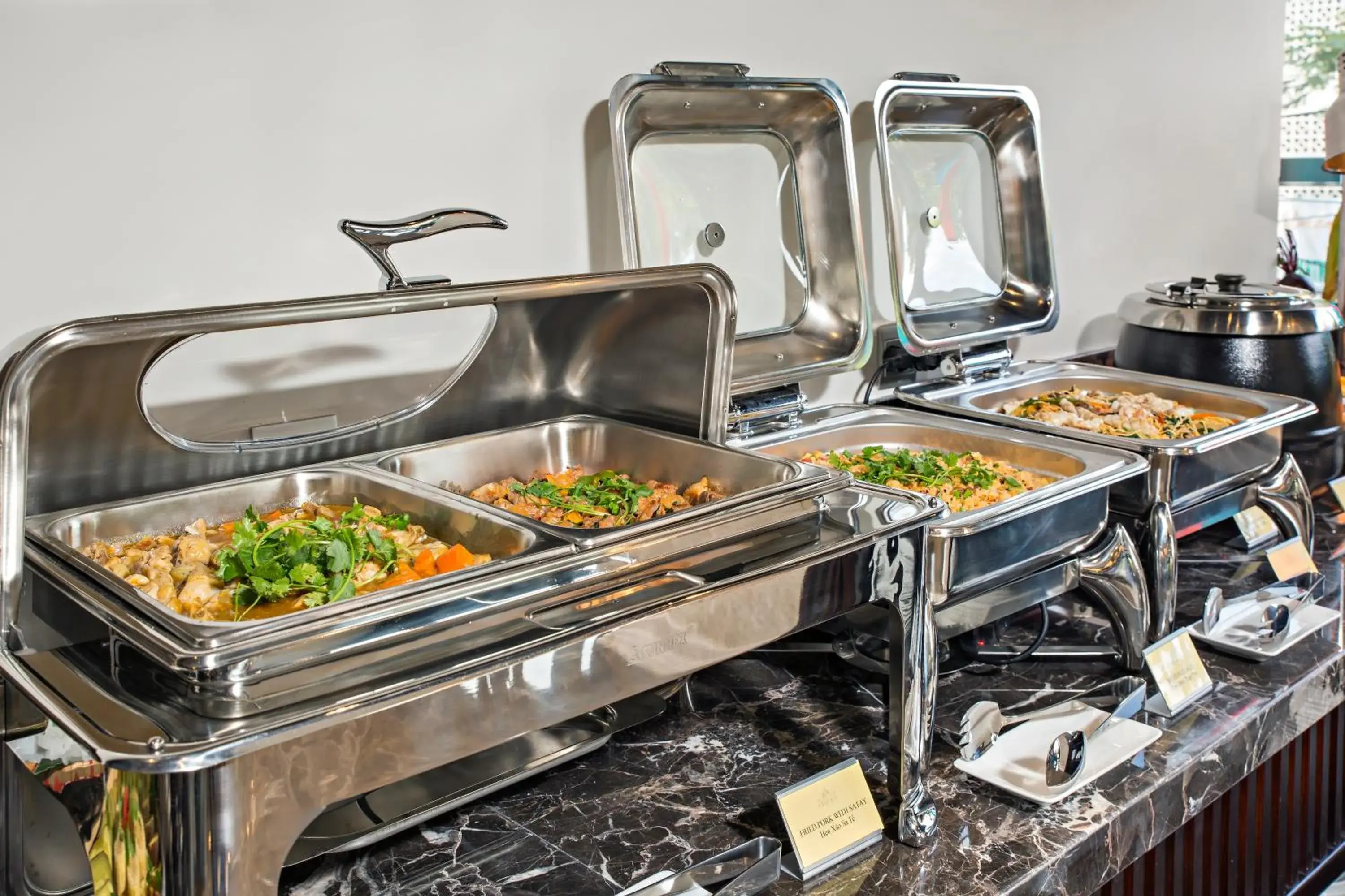 Food and drinks in Cosmos Hotel Danang Food and drinks in Cosmos Hotel Danang