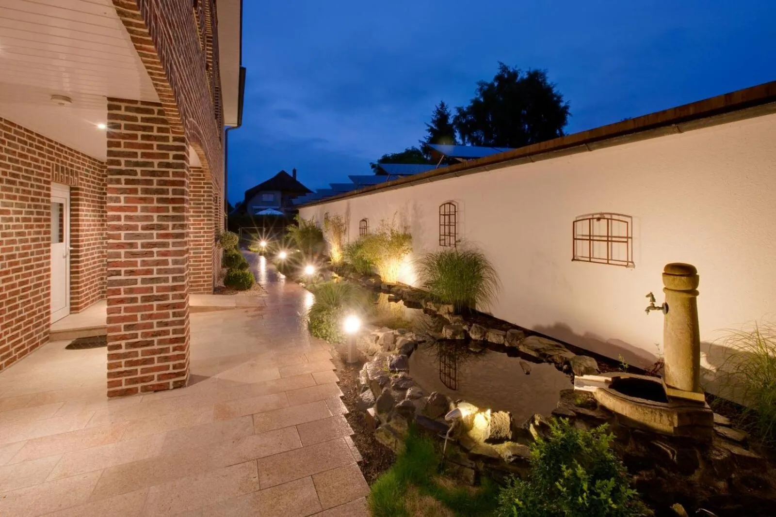 Facade/entrance in Hotel Restaurant Zum Heidekrug