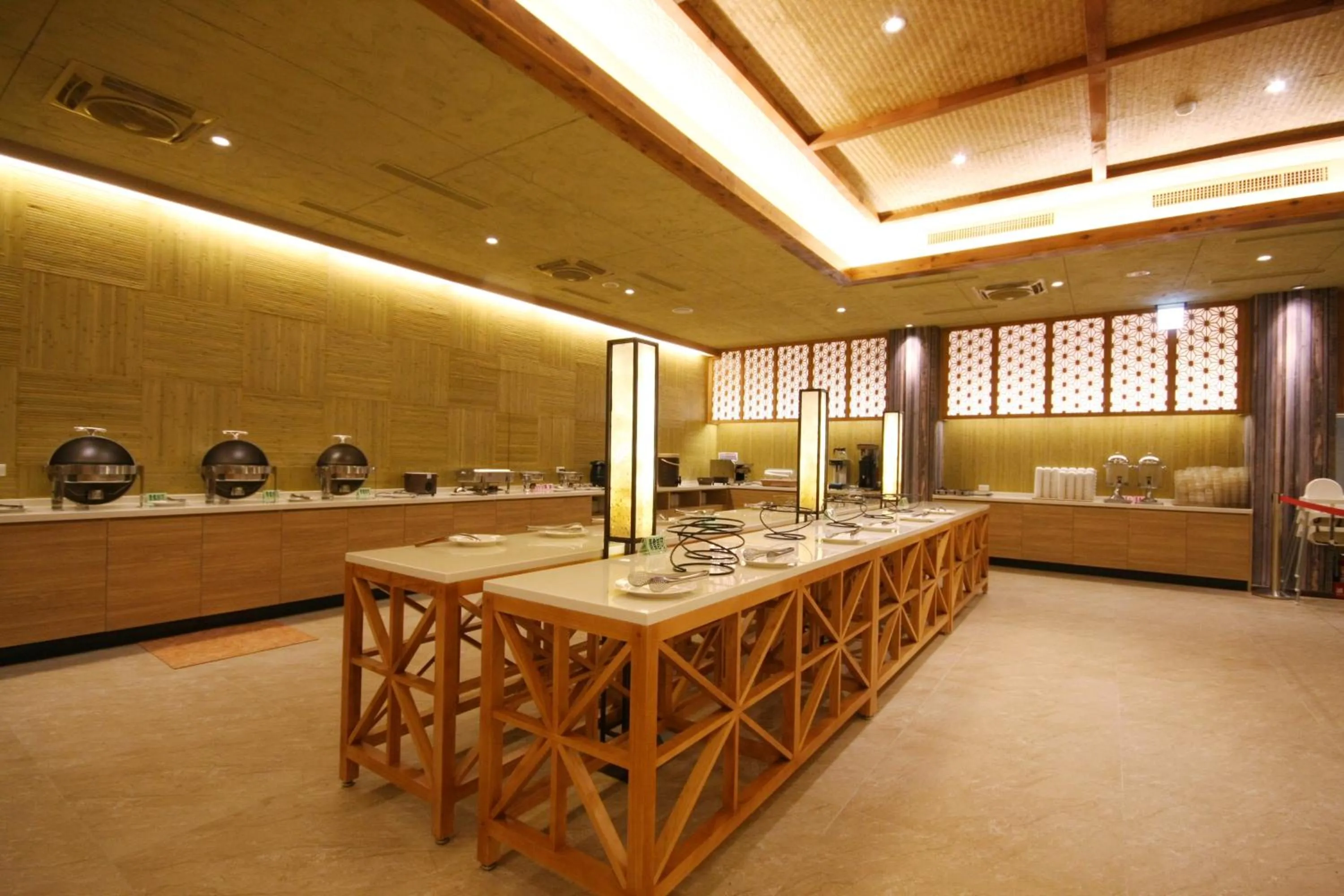 Restaurant/places to eat in Ku Kuan Resort Hotel