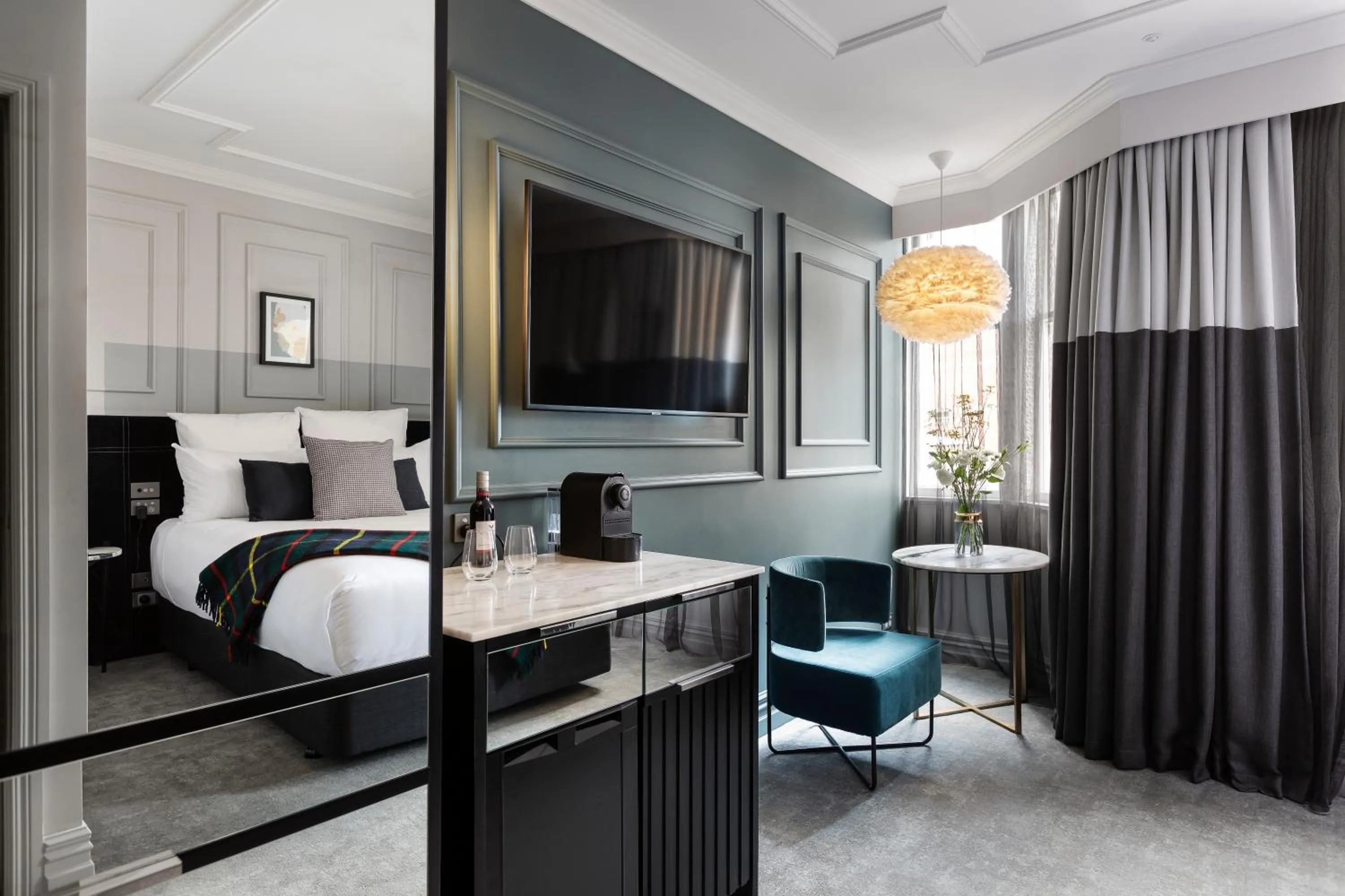 Coffee/tea facilities, Bed in Fable Dunedin