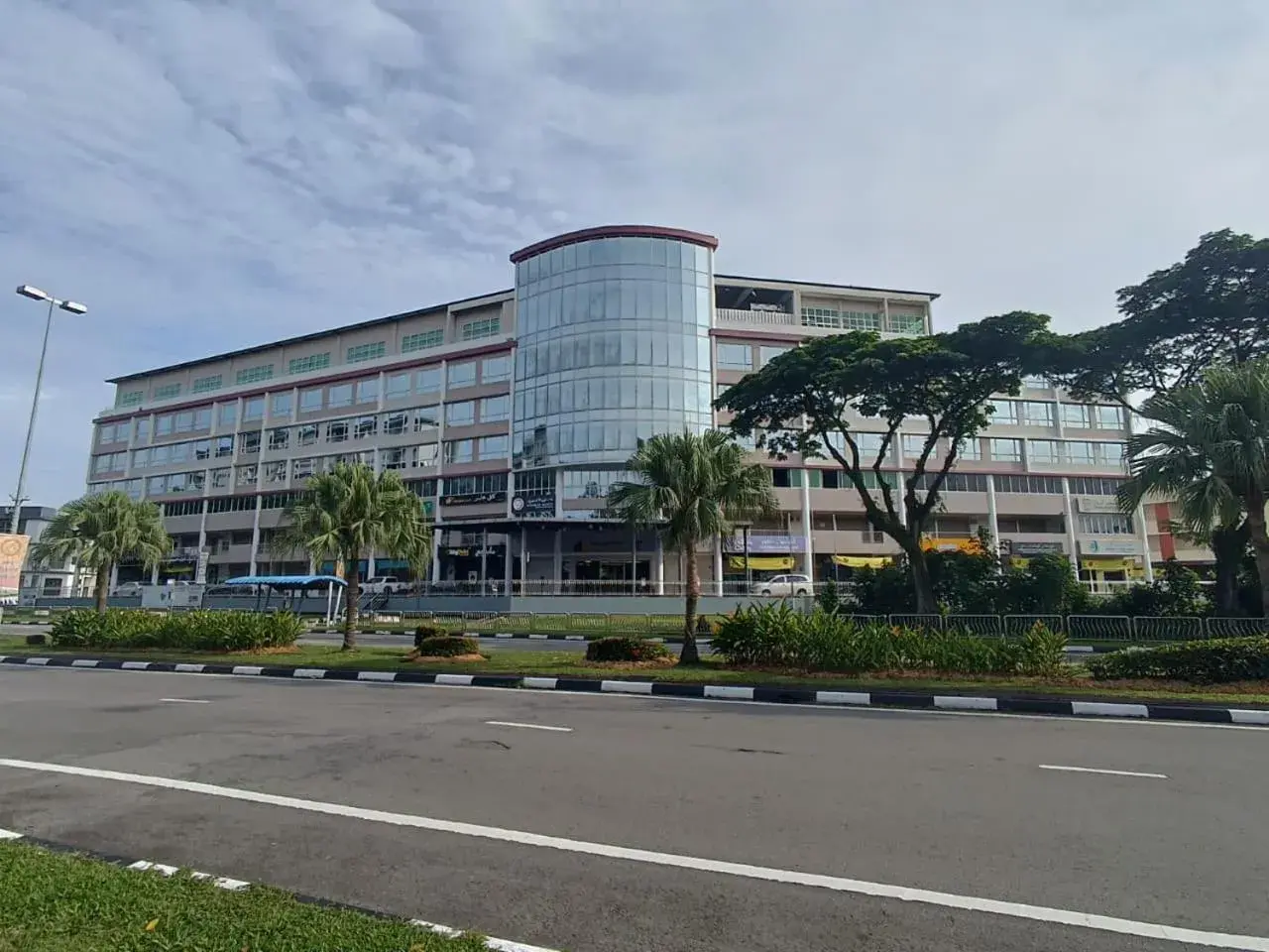 Property building in Higher Hotel Property building in Higher Hotel