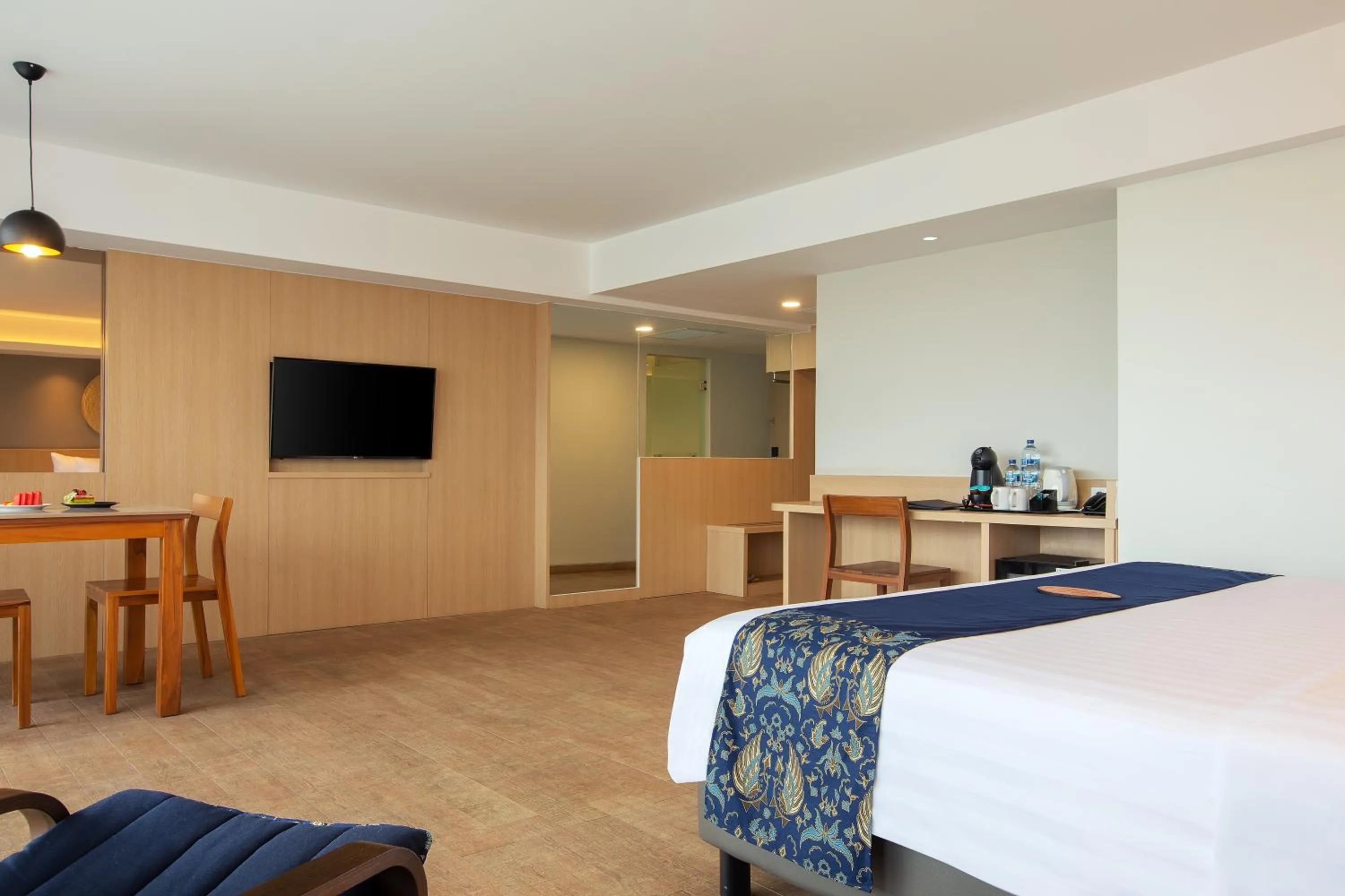 Property building, Bed in Aveta Hotel Malioboro