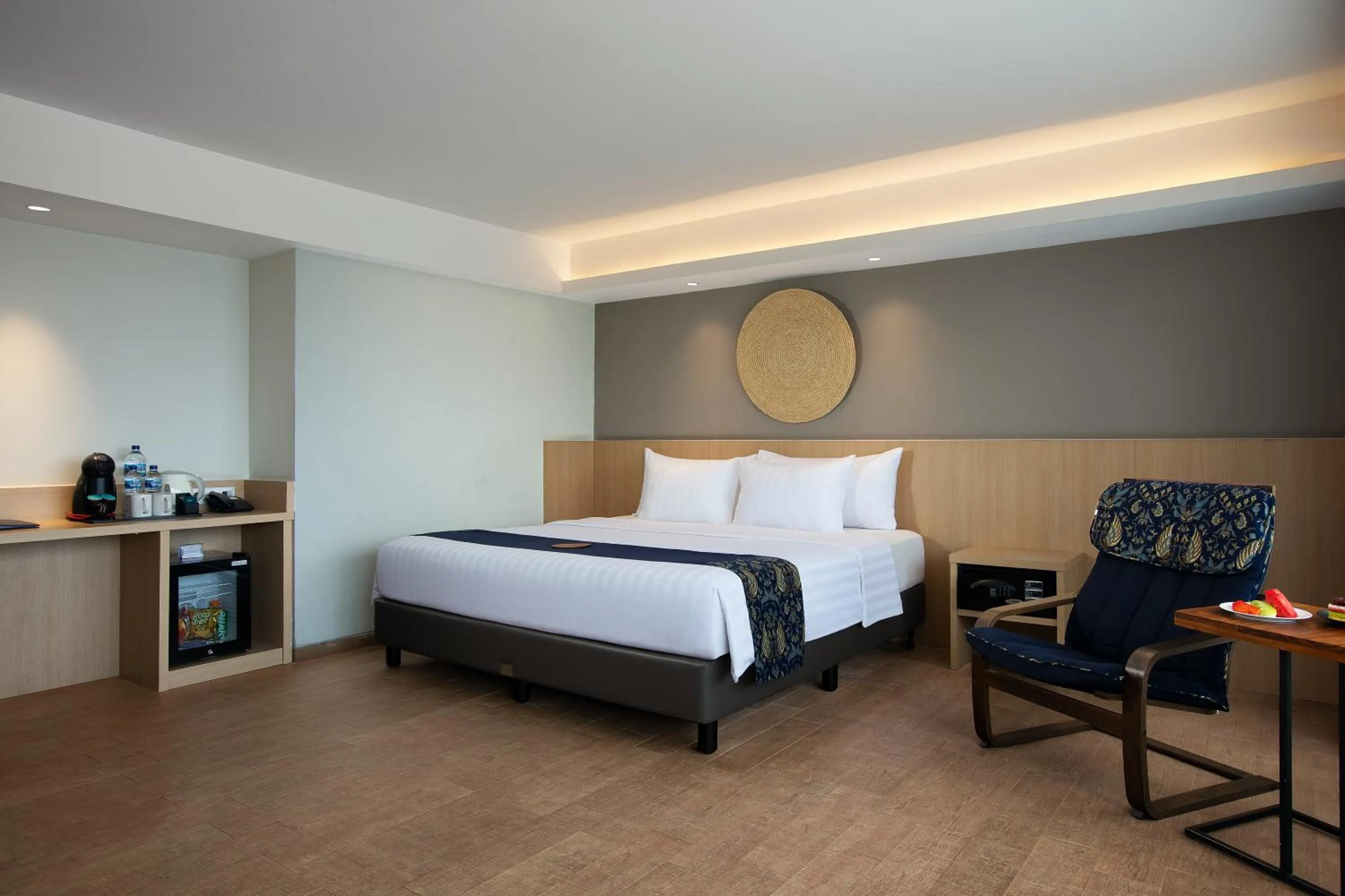 Property building, Bed in Aveta Hotel Malioboro