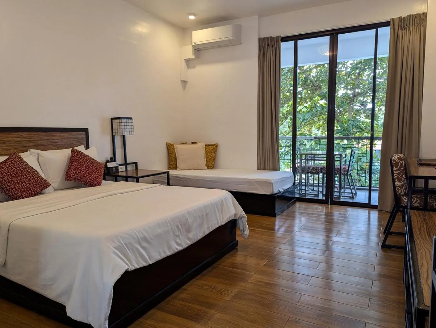 Bed in Fernvale Leisure Club and Resort