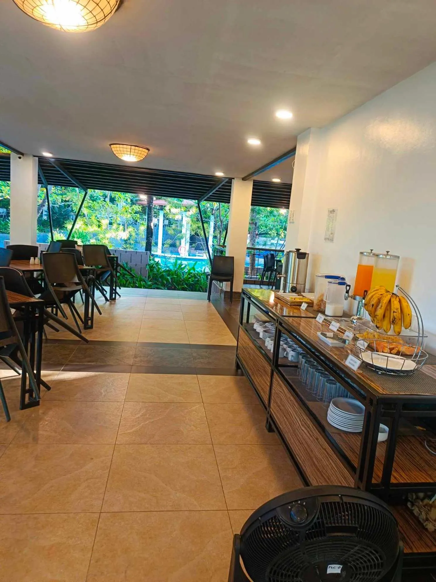 Buffet breakfast in Fernvale Leisure Club and Resort