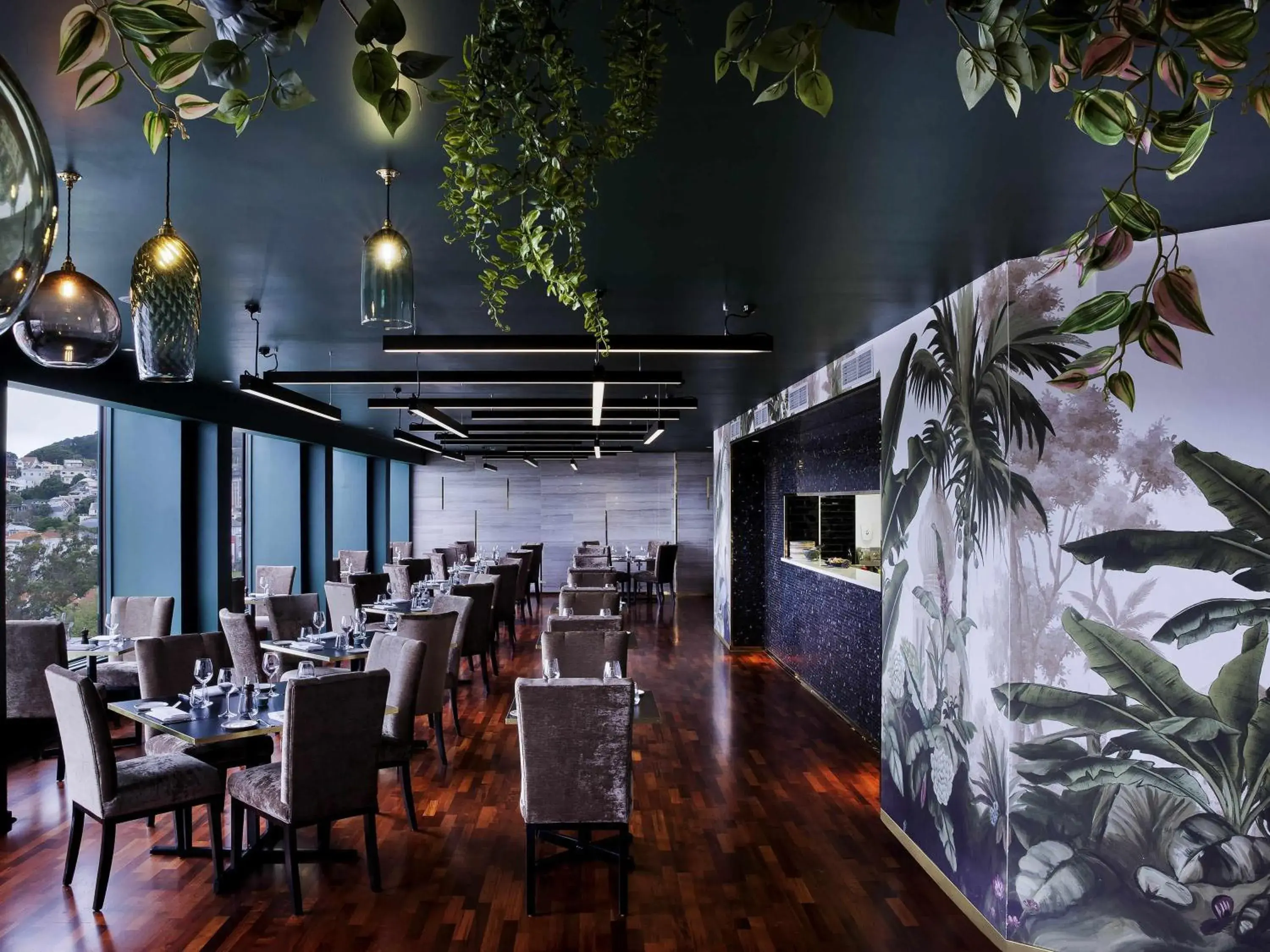 Restaurant/places to eat in Mövenpick Hotel Wellington Restaurant/places to eat in Mövenpick Hotel Wellington