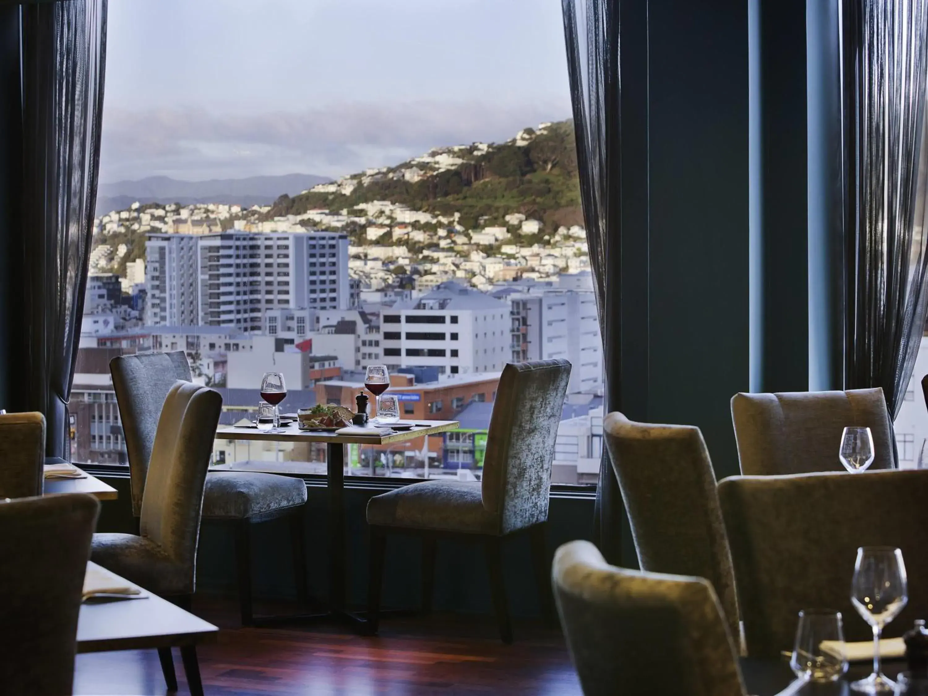 Restaurant/places to eat in Mövenpick Hotel Wellington Restaurant/places to eat in Mövenpick Hotel Wellington