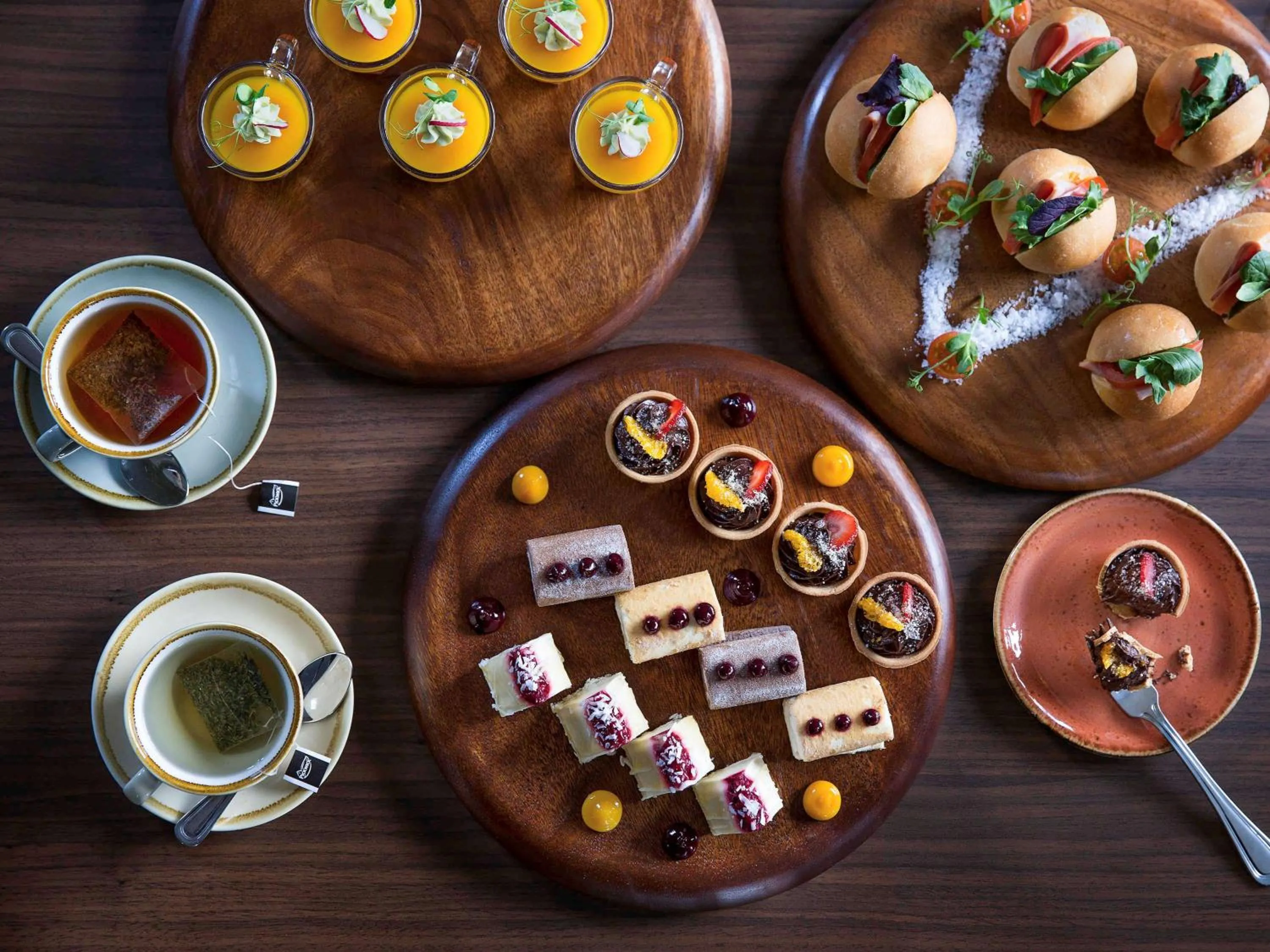 Restaurant/places to eat in Mövenpick Hotel Wellington