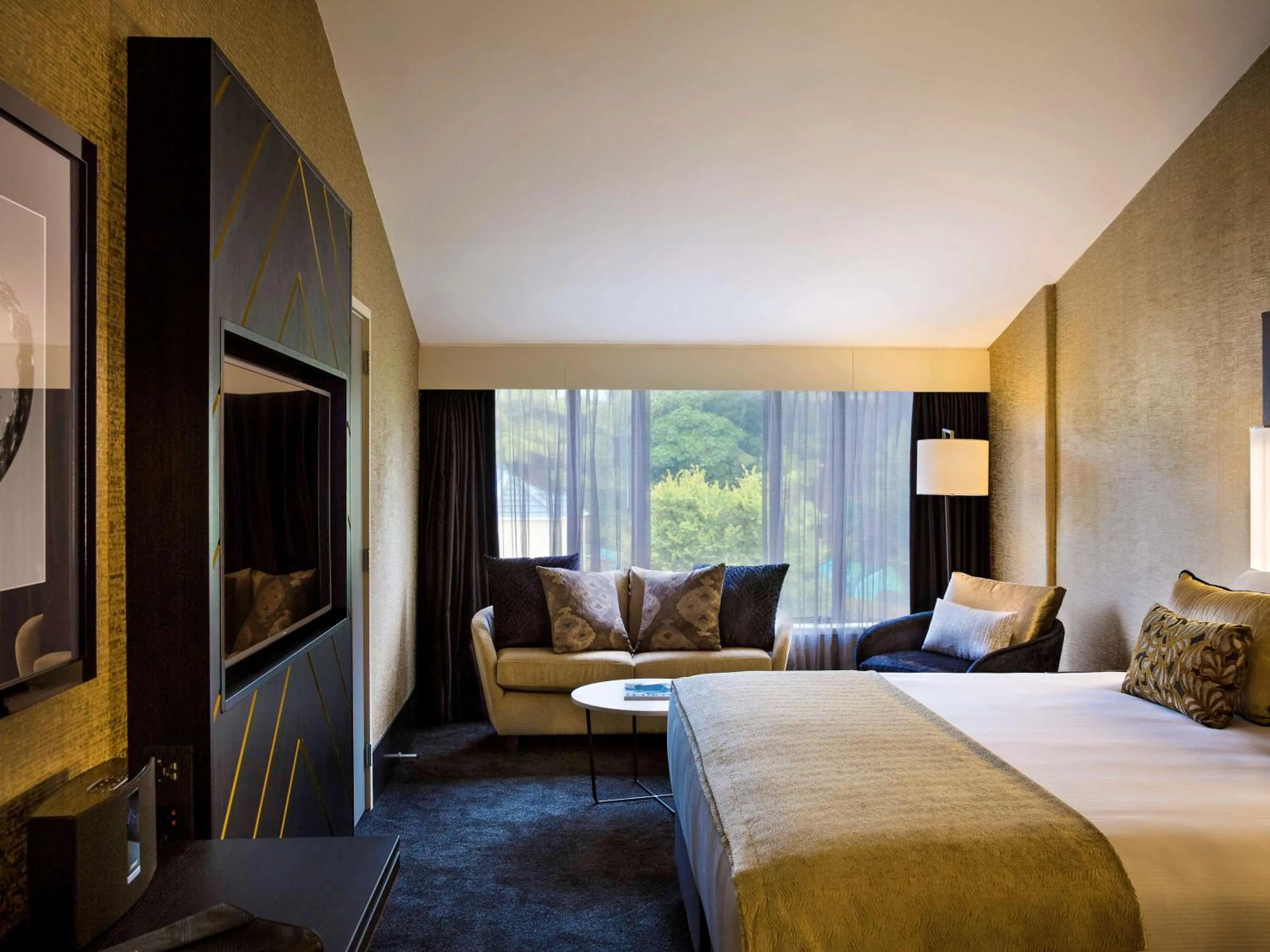 Photo of the whole room, Bed in Mövenpick Hotel Wellington