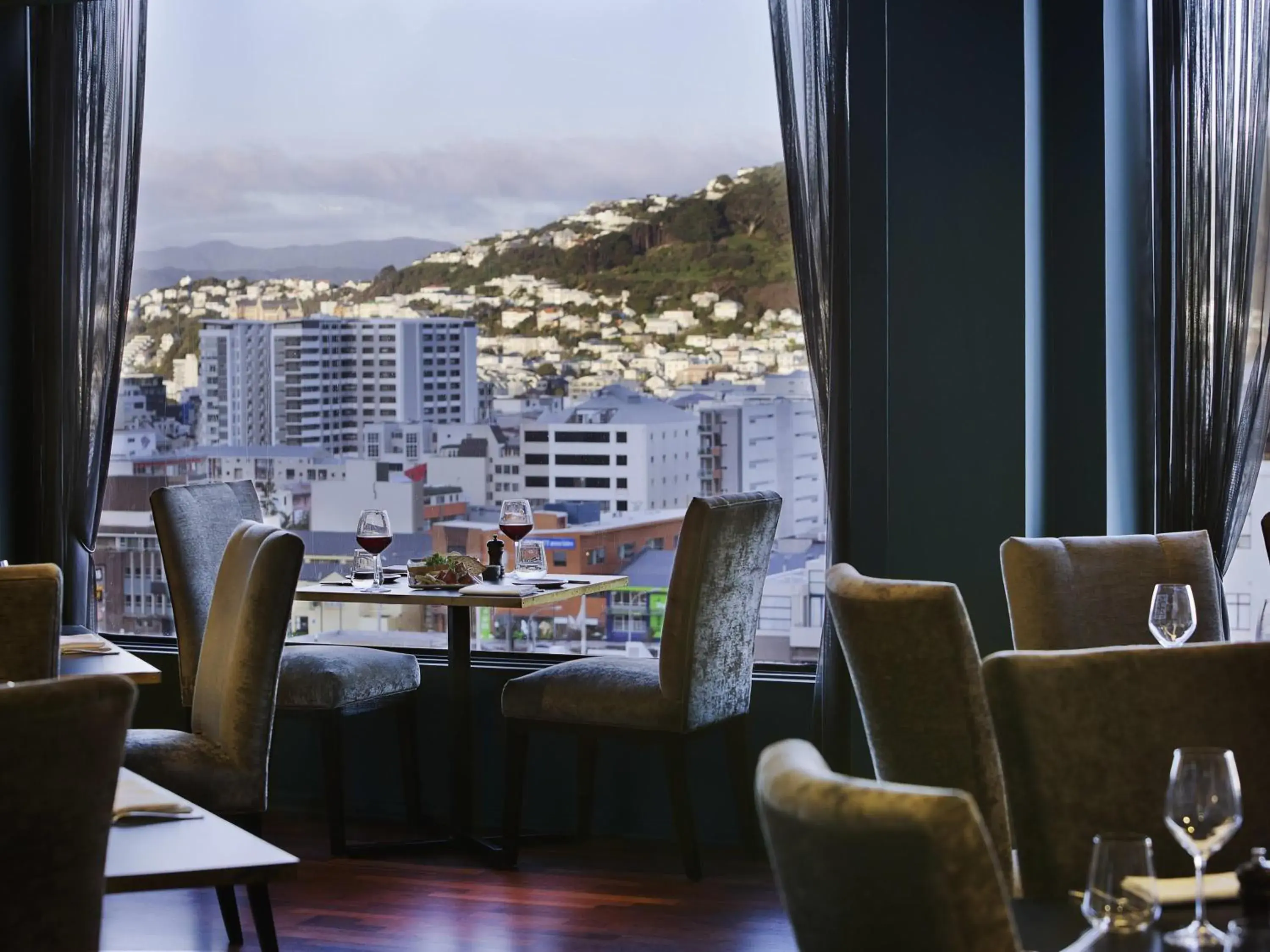 Restaurant/places to eat in Mövenpick Hotel Wellington Restaurant/places to eat in Mövenpick Hotel Wellington