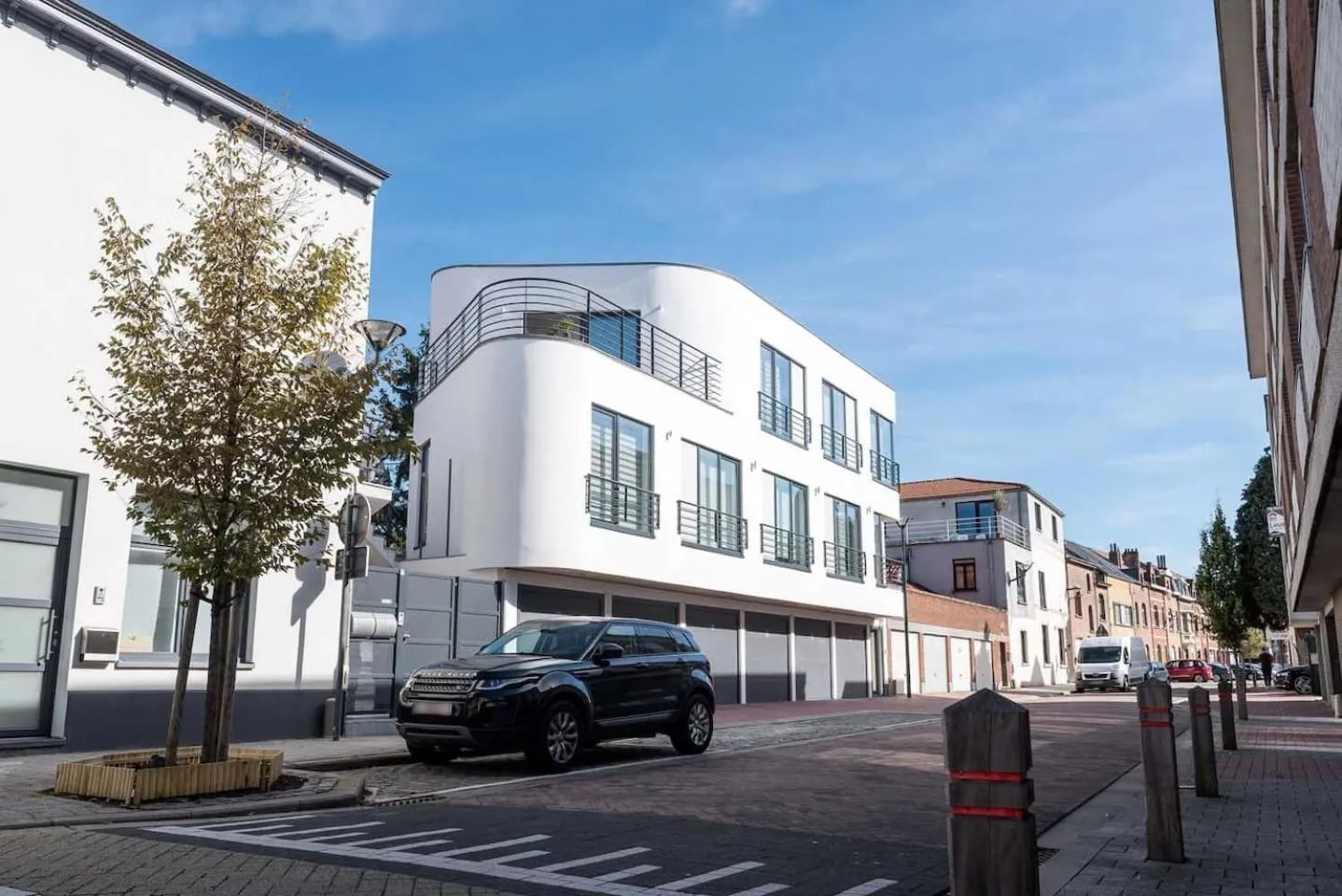 Property building in Studio Brussels Airport - Central