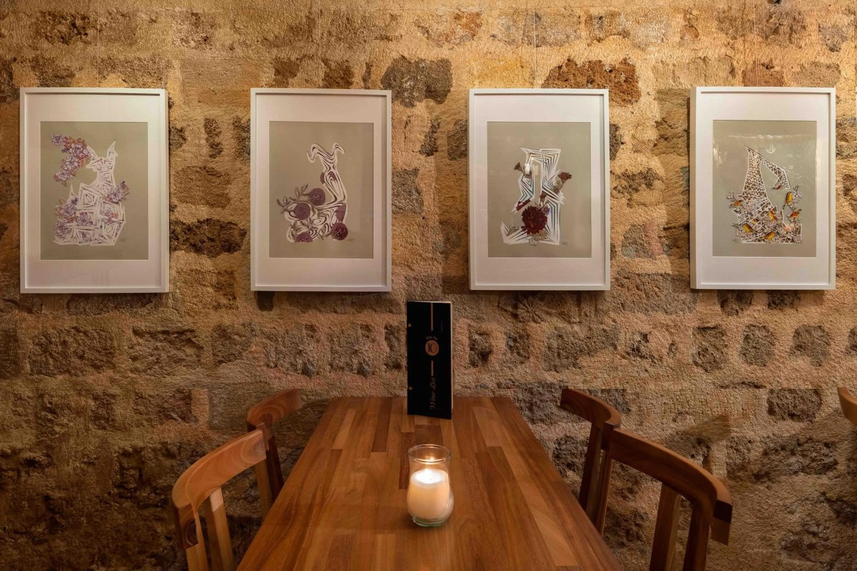 Dining area in 10GR Boutique Hotel & Wine Bar