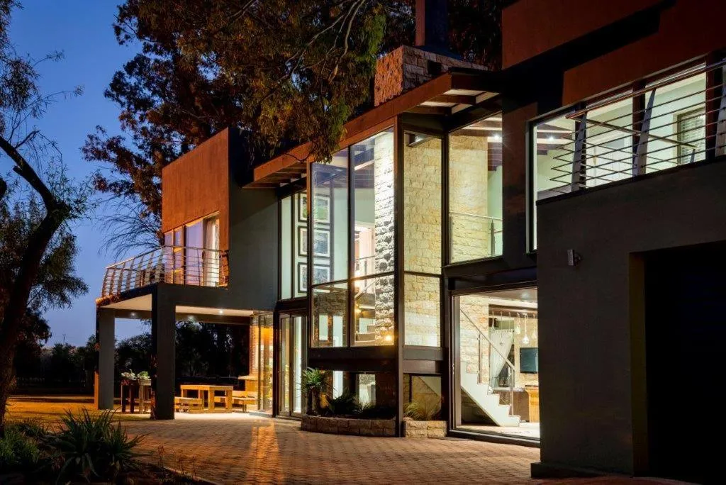 Facade/entrance in Middelwater Farm Hotel