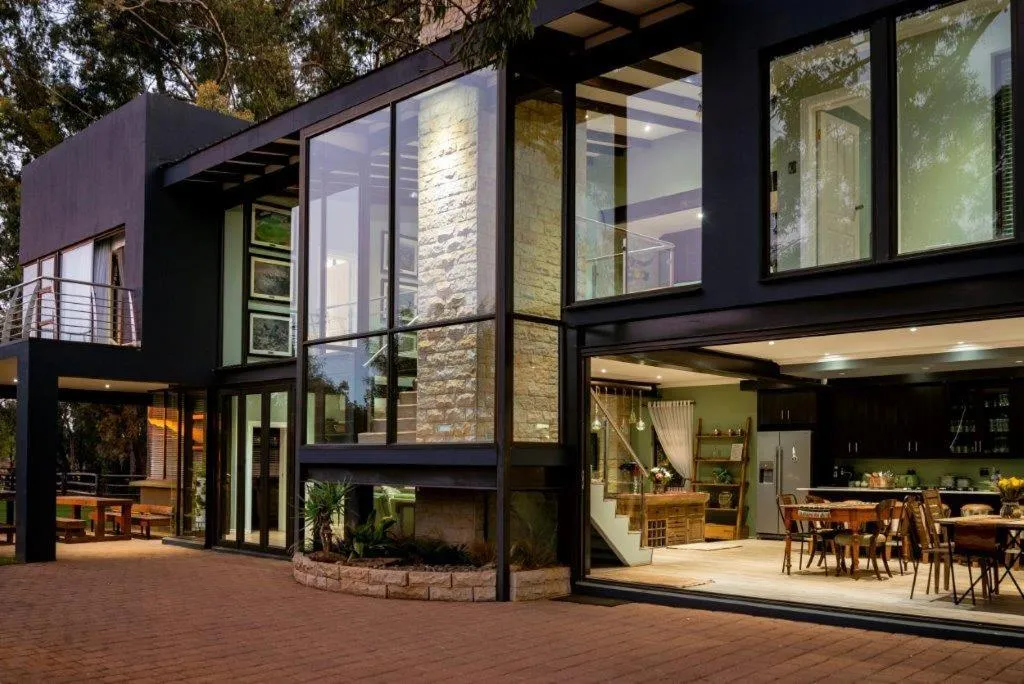 Facade/entrance in Middelwater Farm Hotel