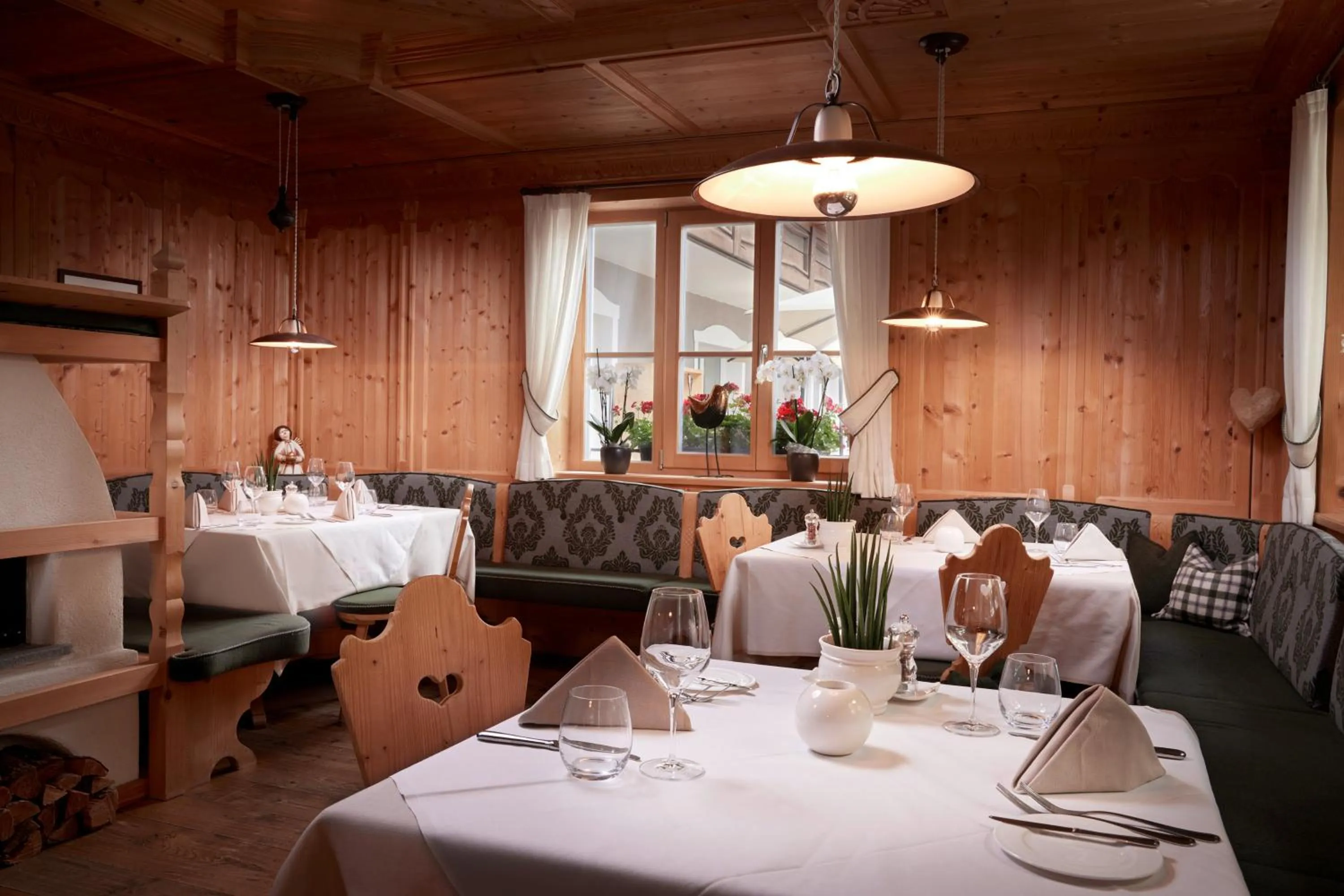 Restaurant/places to eat in Engels Park