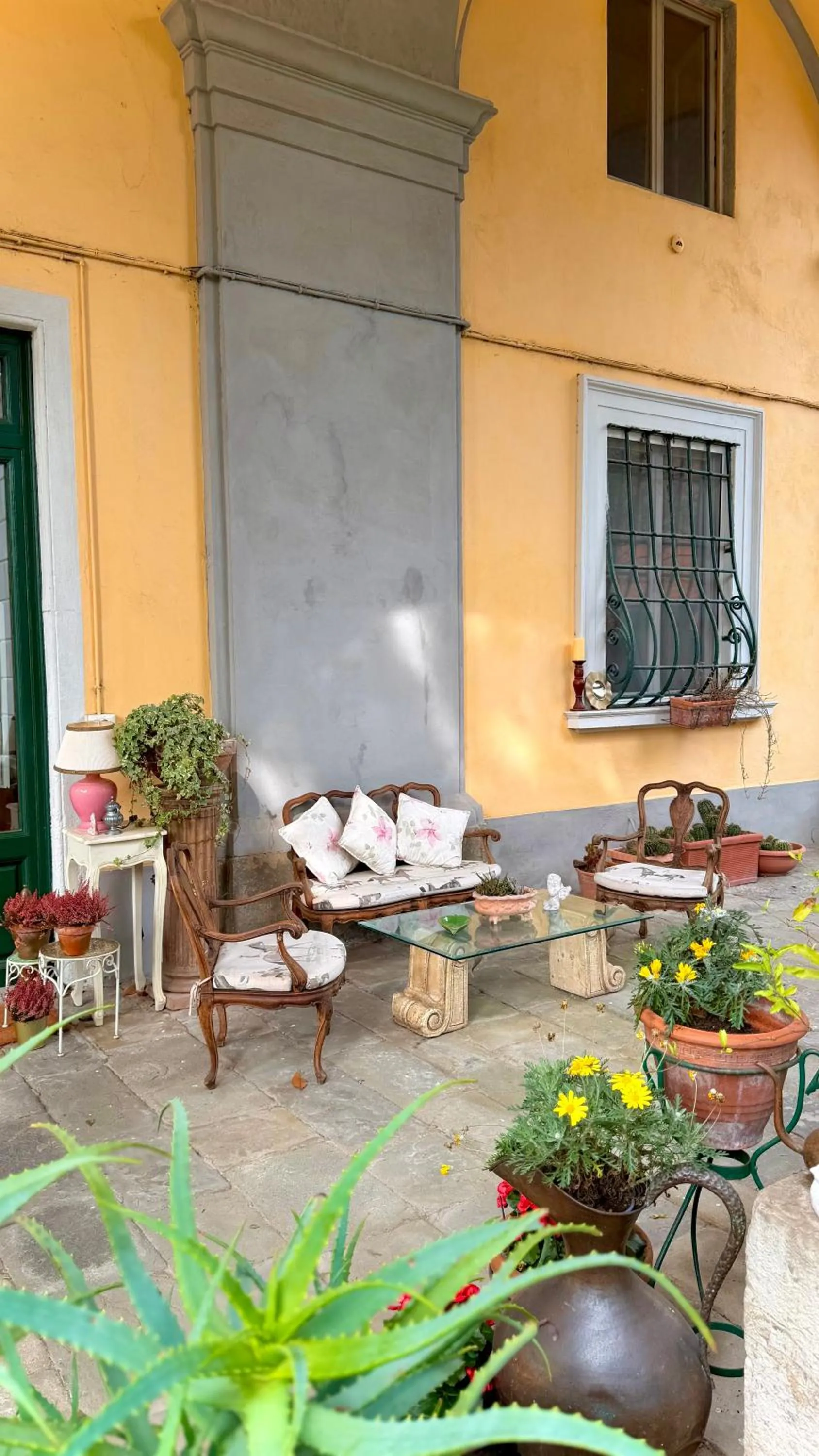 Villa La Dogana B&B di Charme - Historic Villa with a beautiful garden - private parking