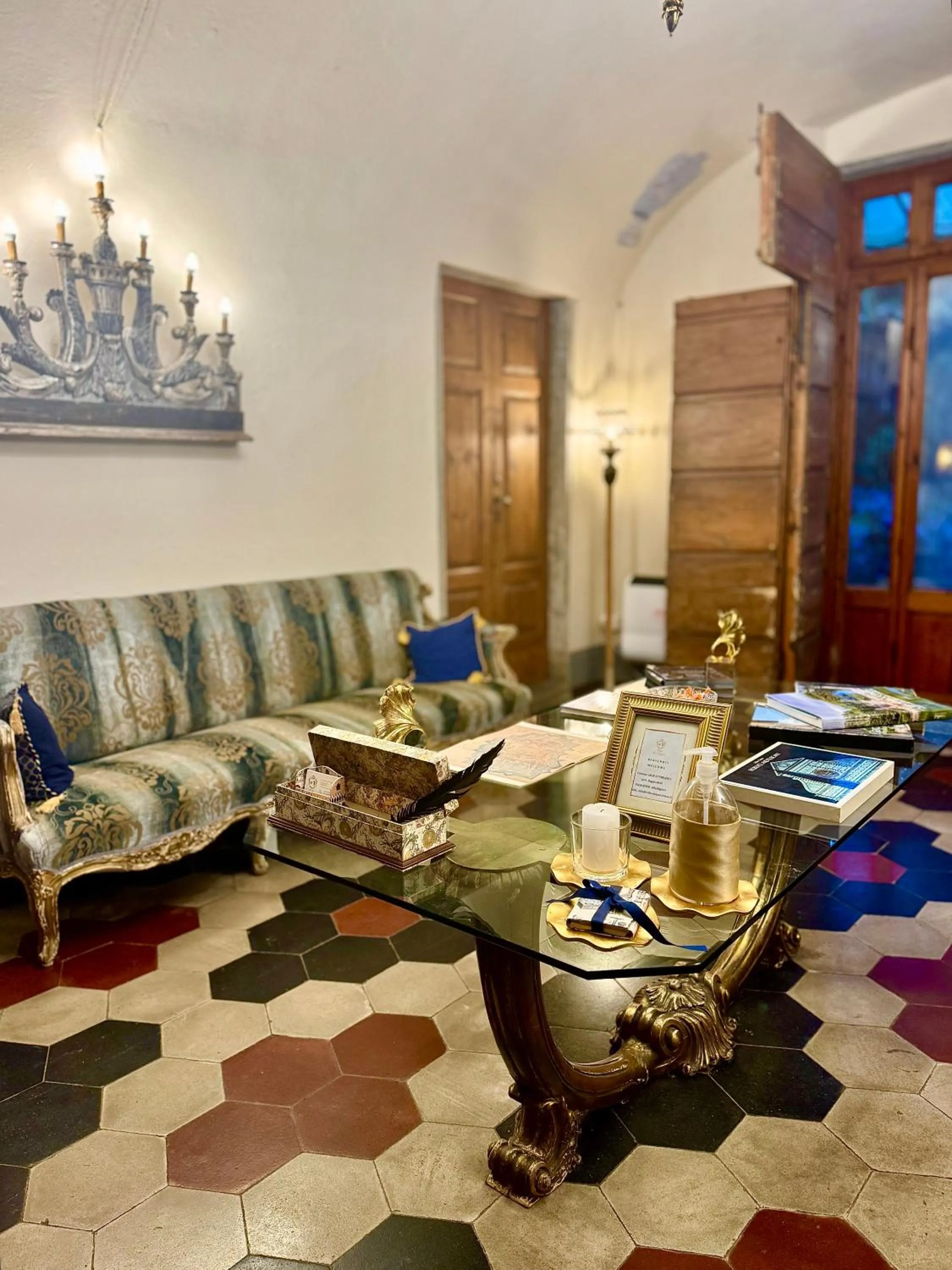Villa La Dogana B&B di Charme - Historic Villa with a beautiful garden - private parking