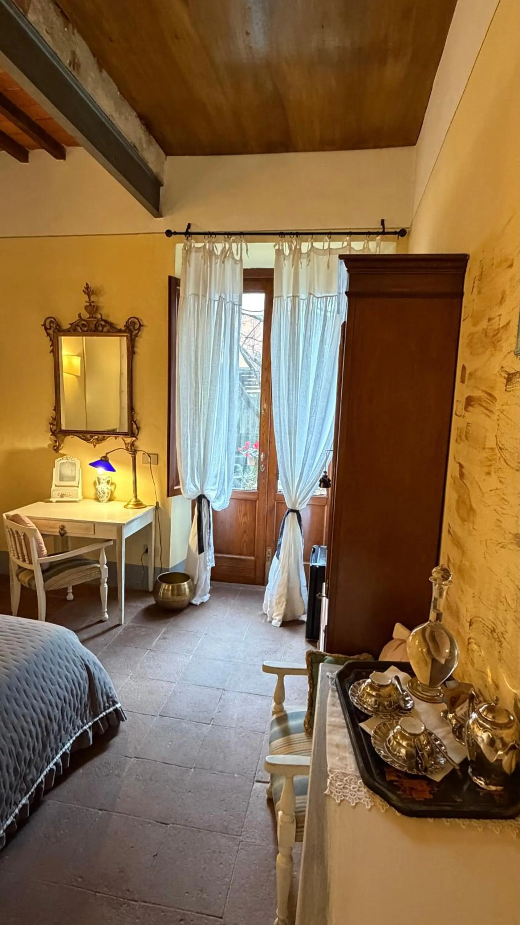 Villa La Dogana B&B di Charme - Historic Villa with a beautiful garden - private parking