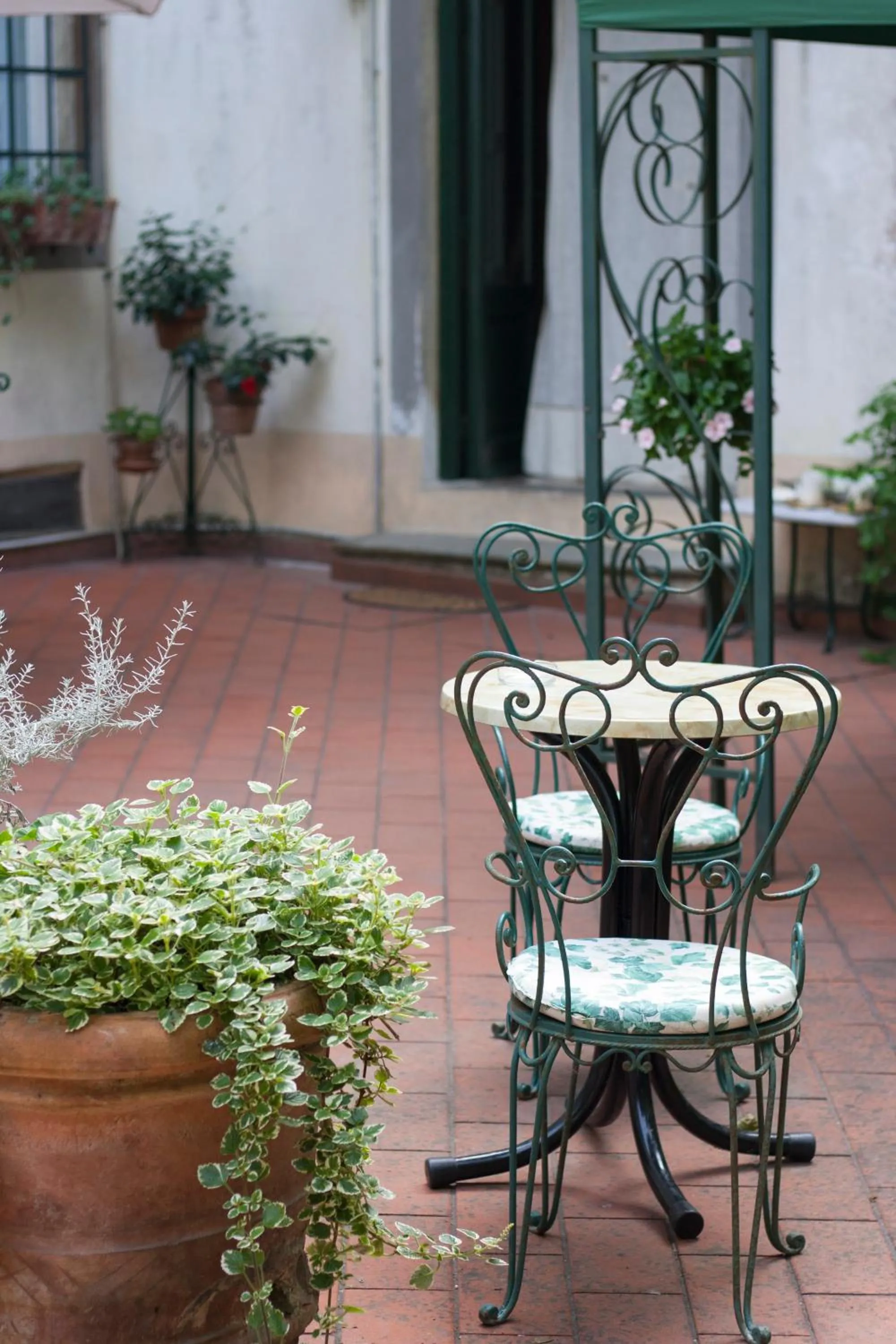 Villa La Dogana B&B di Charme - Historic Villa with a beautiful garden - private parking