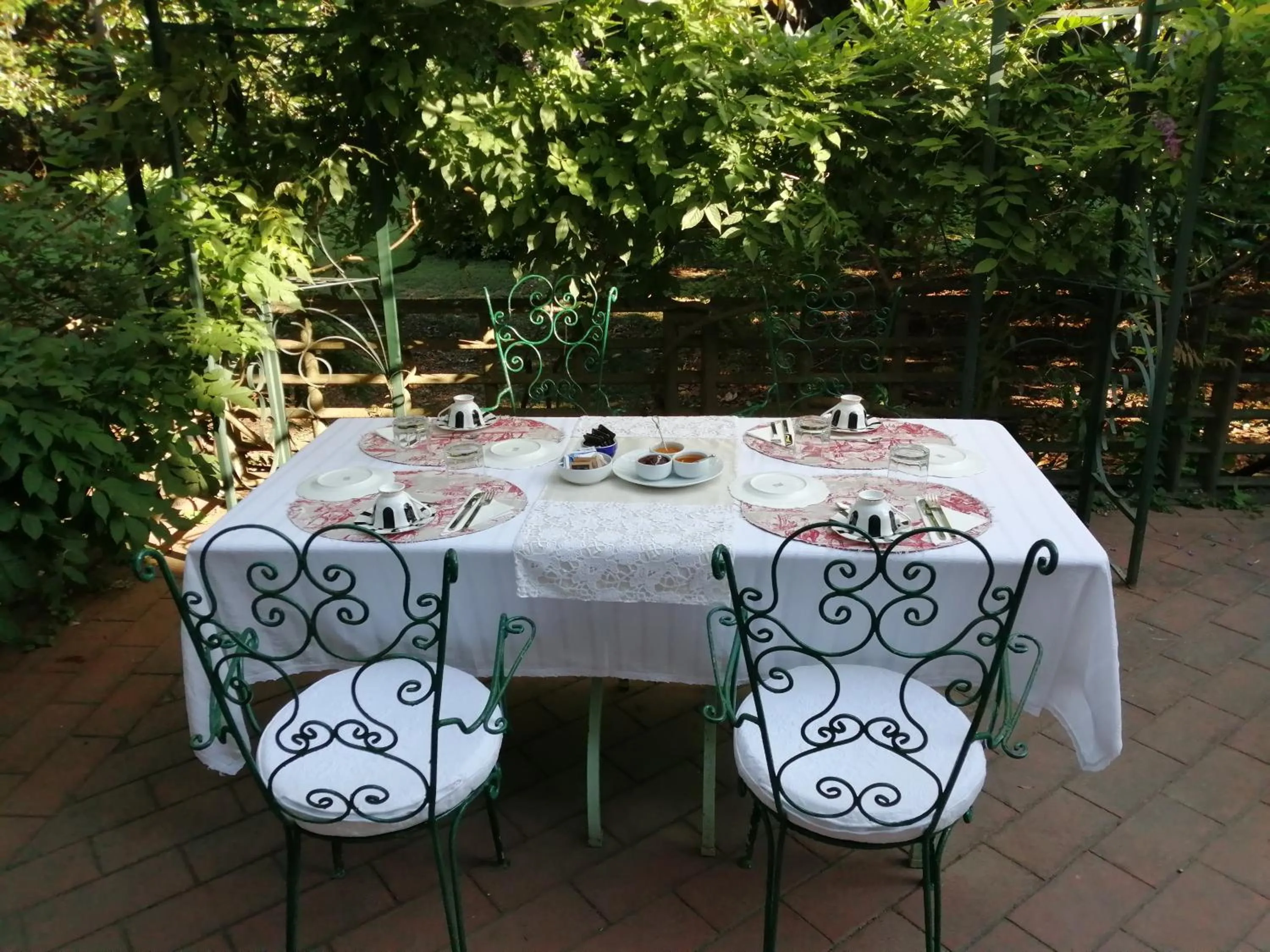 Villa La Dogana B&B di Charme - Historic Villa with a beautiful garden - private parking