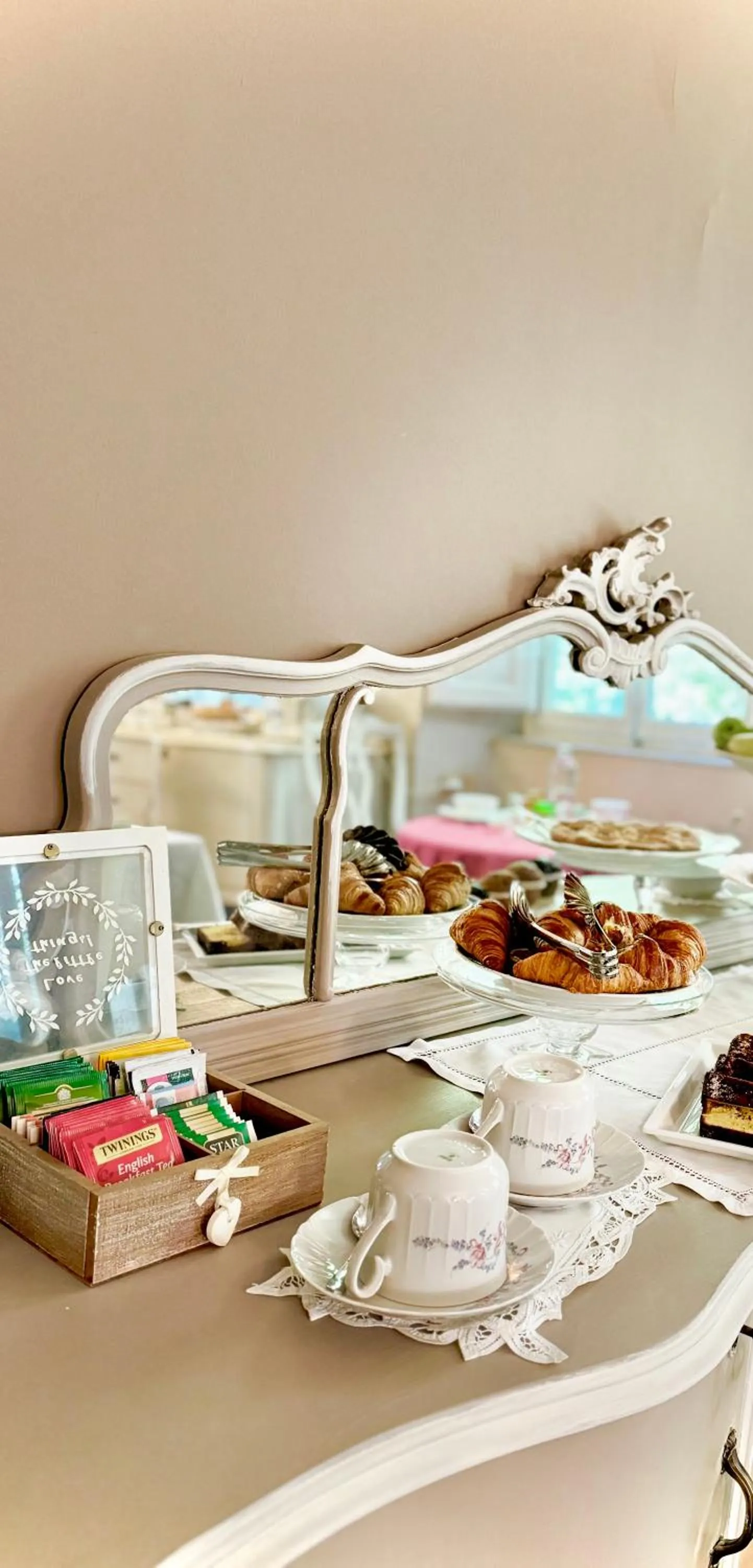 Villa La Dogana B&B di Charme - Historic Villa with a beautiful garden - private parking