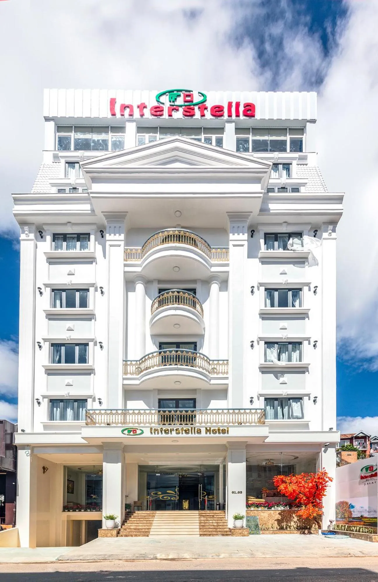 Facade/entrance in Interstella Hotel