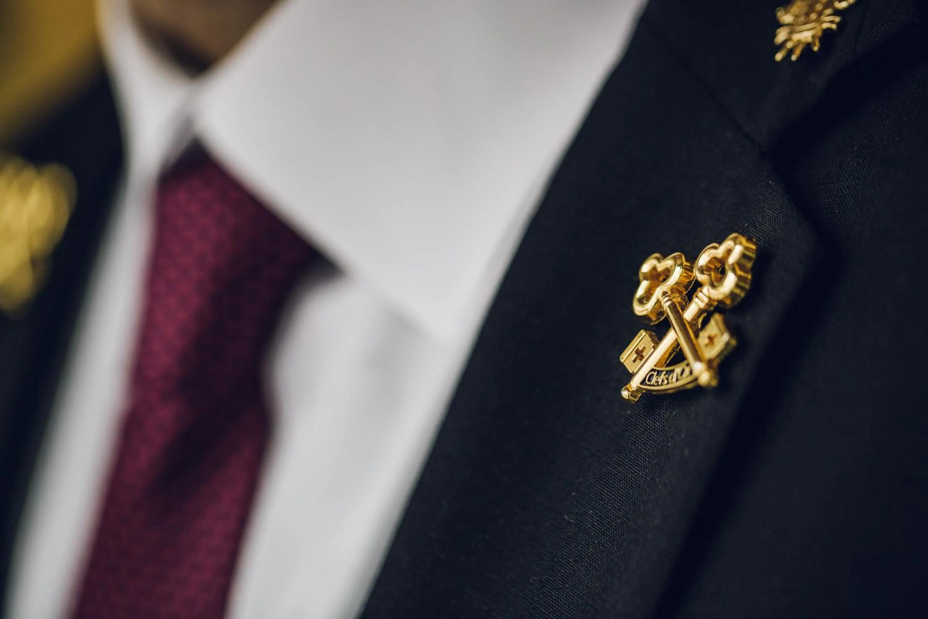 Logo/Certificate/Sign in Fable Auckland, MGallery