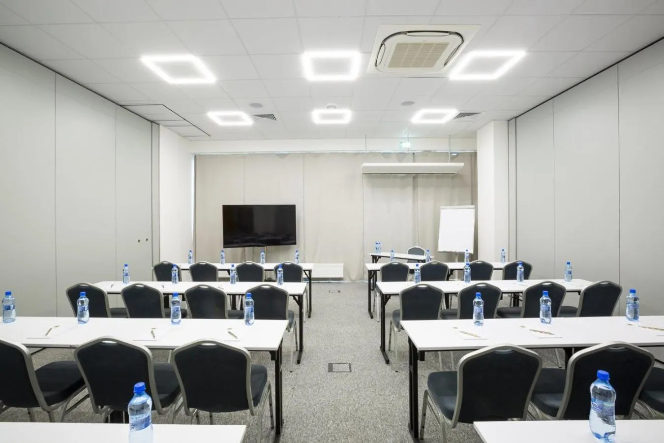 Meeting/conference room in Arche Residence Łódź