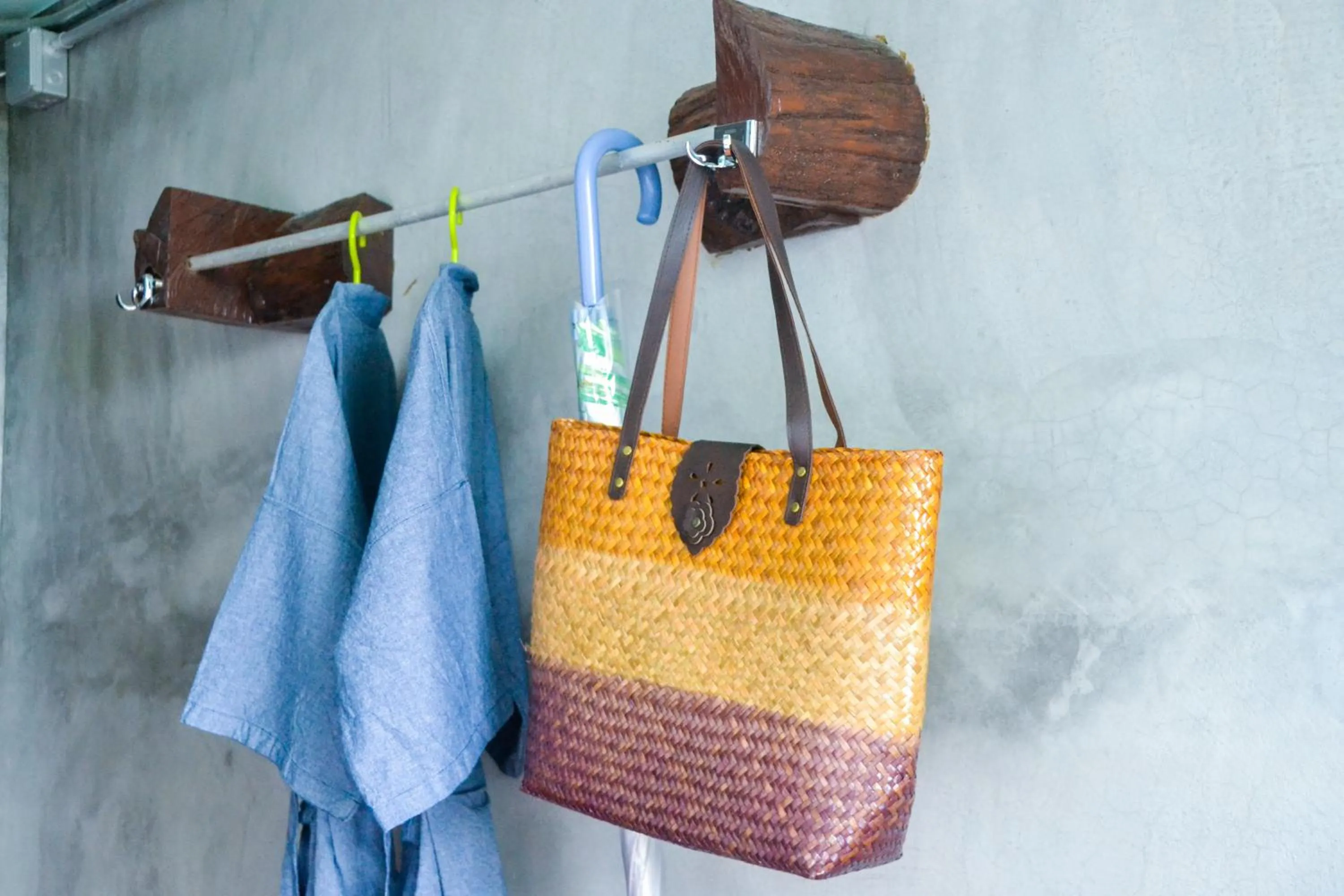 wardrobe in Baan Tubkaek Hotel