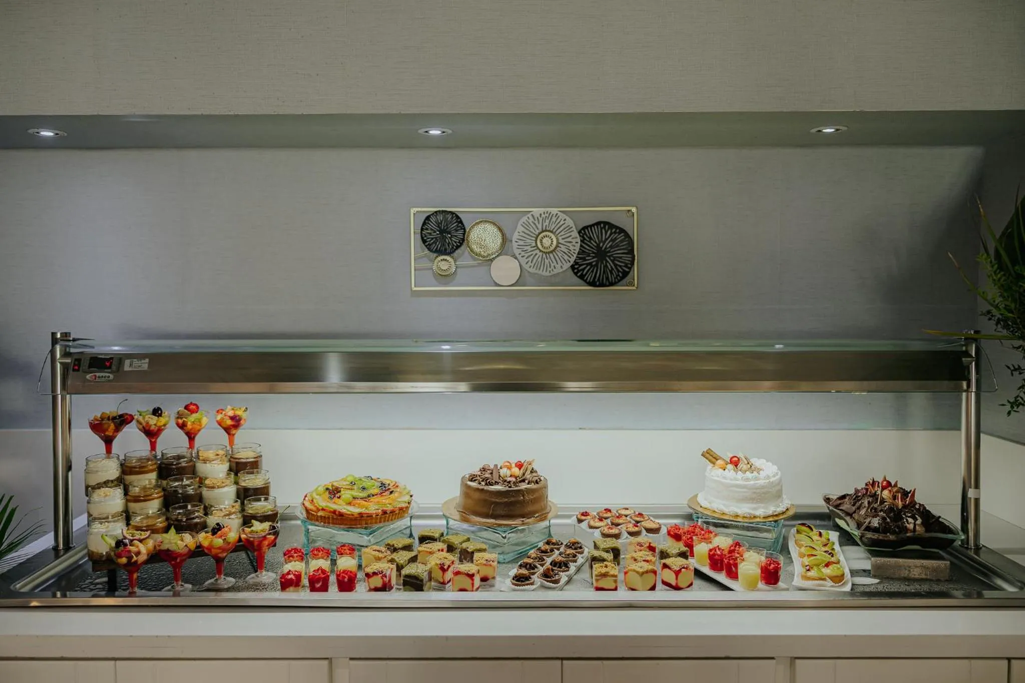 Restaurant/places to eat in Tasia Maris Oasis