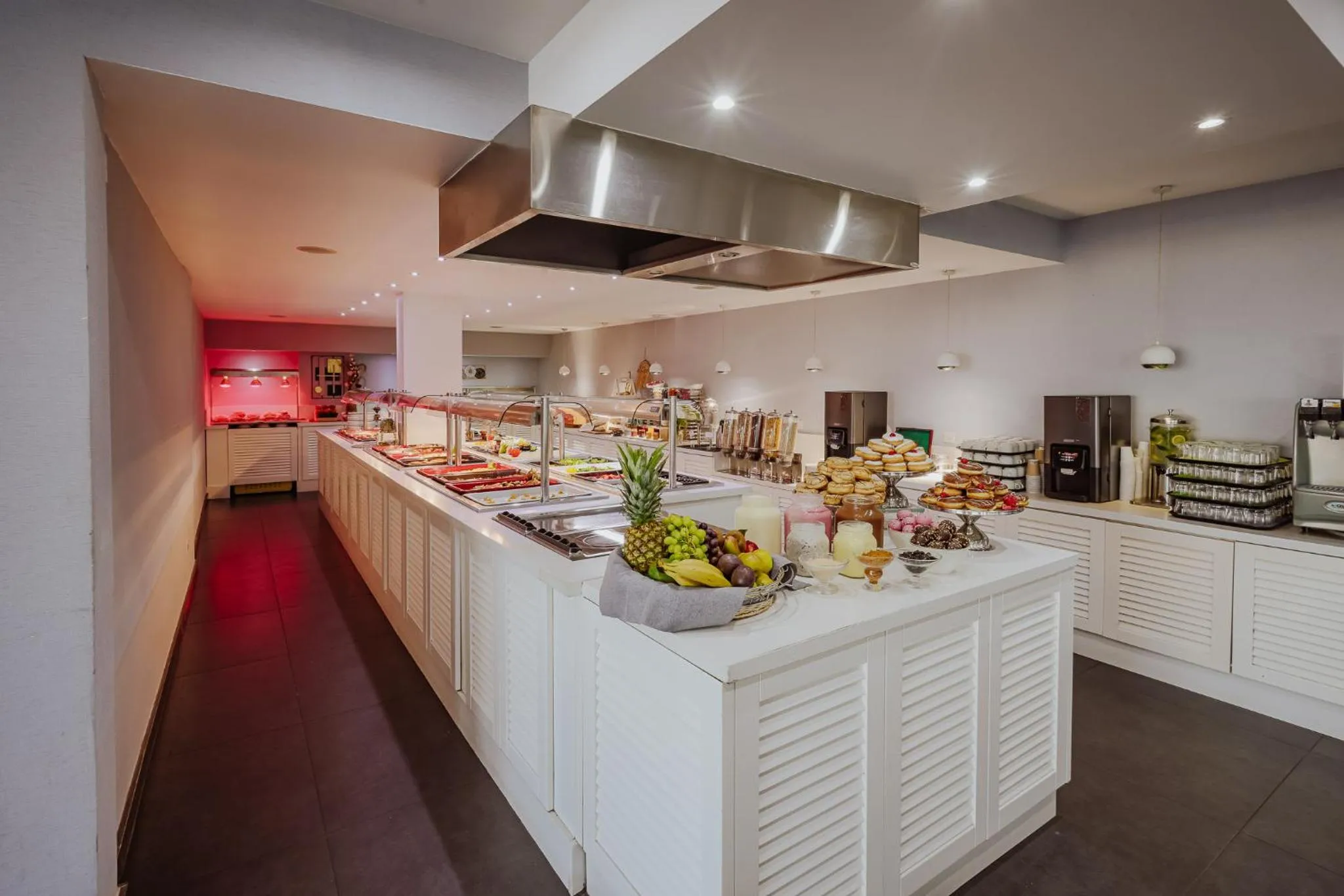 Buffet breakfast in Tasia Maris Oasis