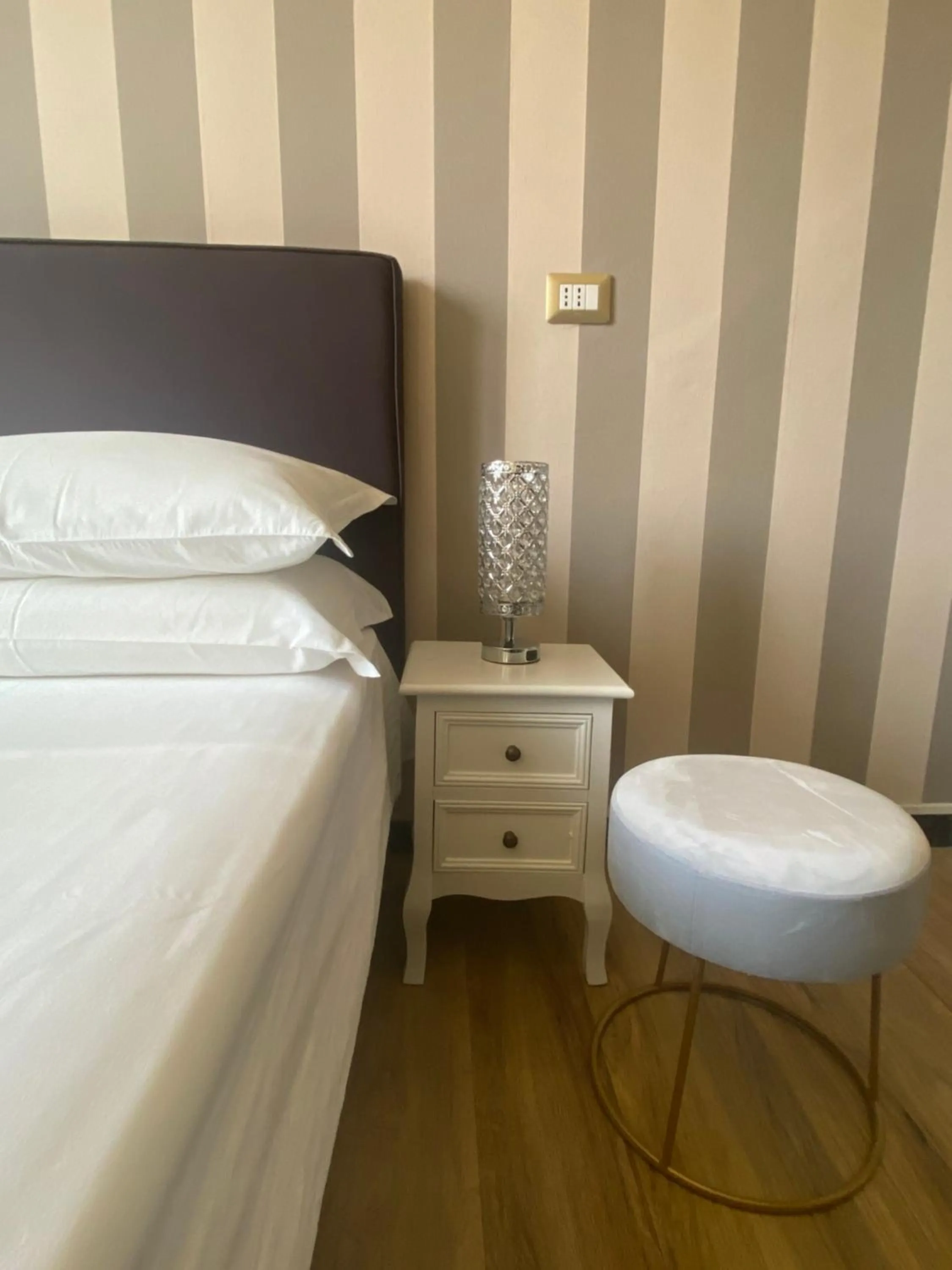 Bed in My Place Hotel