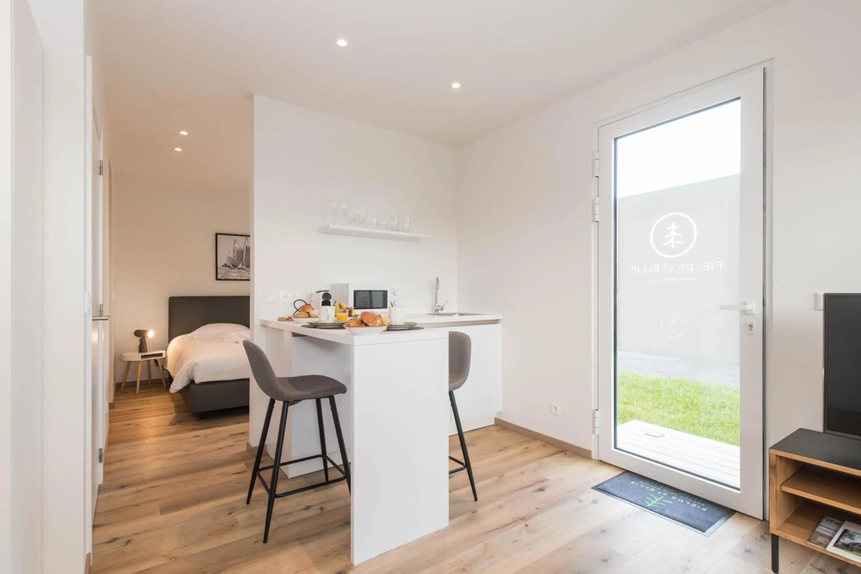 Bed in Fields of Ellis