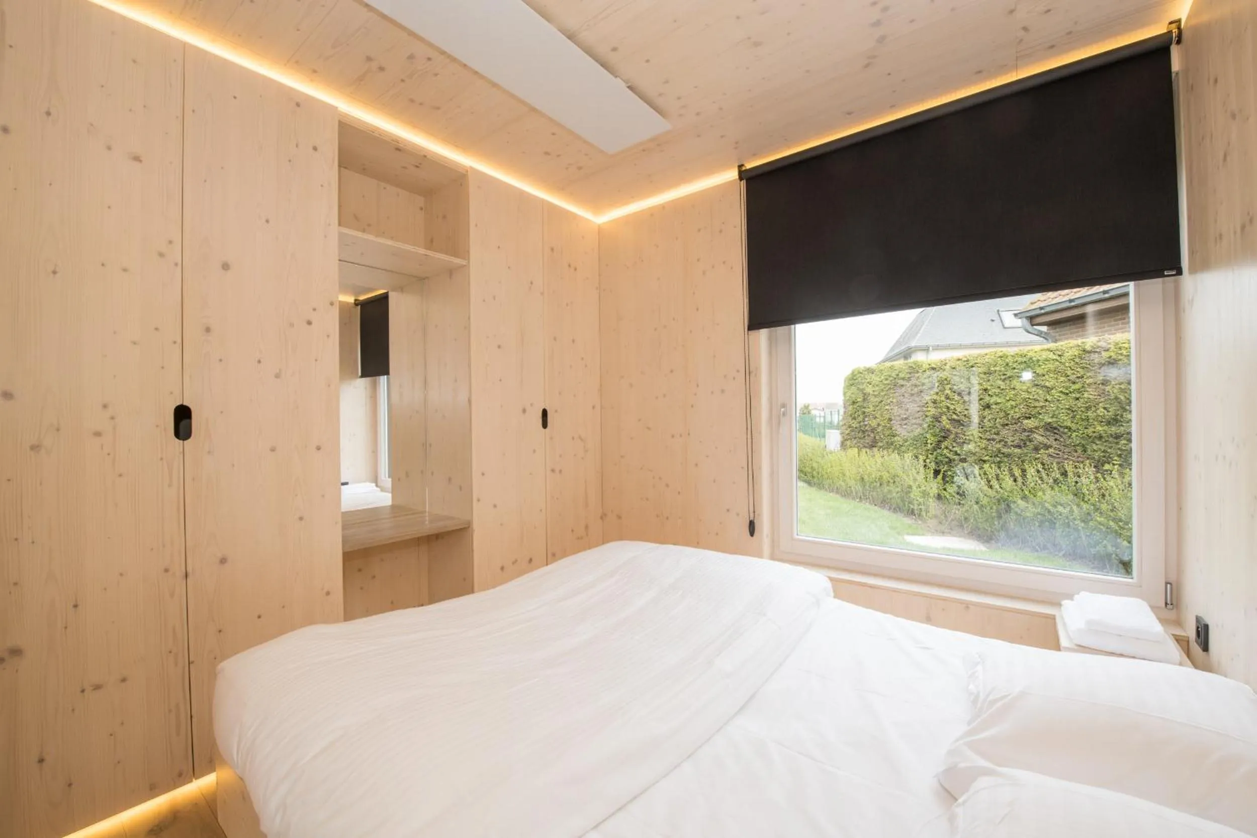 Bed in Fields of Ellis