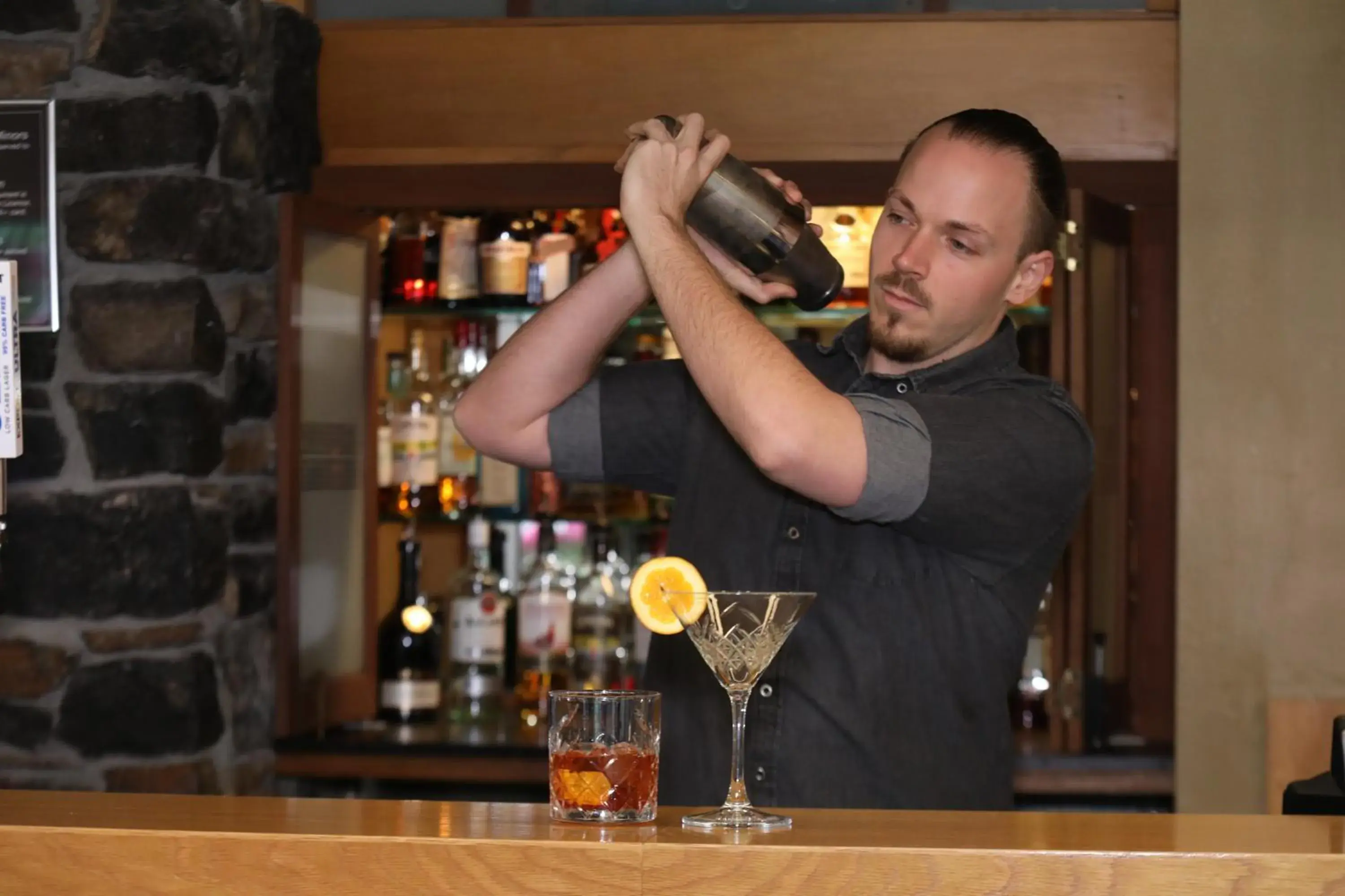 Lounge or bar in Dunedin Leisure Lodge - Distinction Lounge or bar in Dunedin Leisure Lodge - Distinction