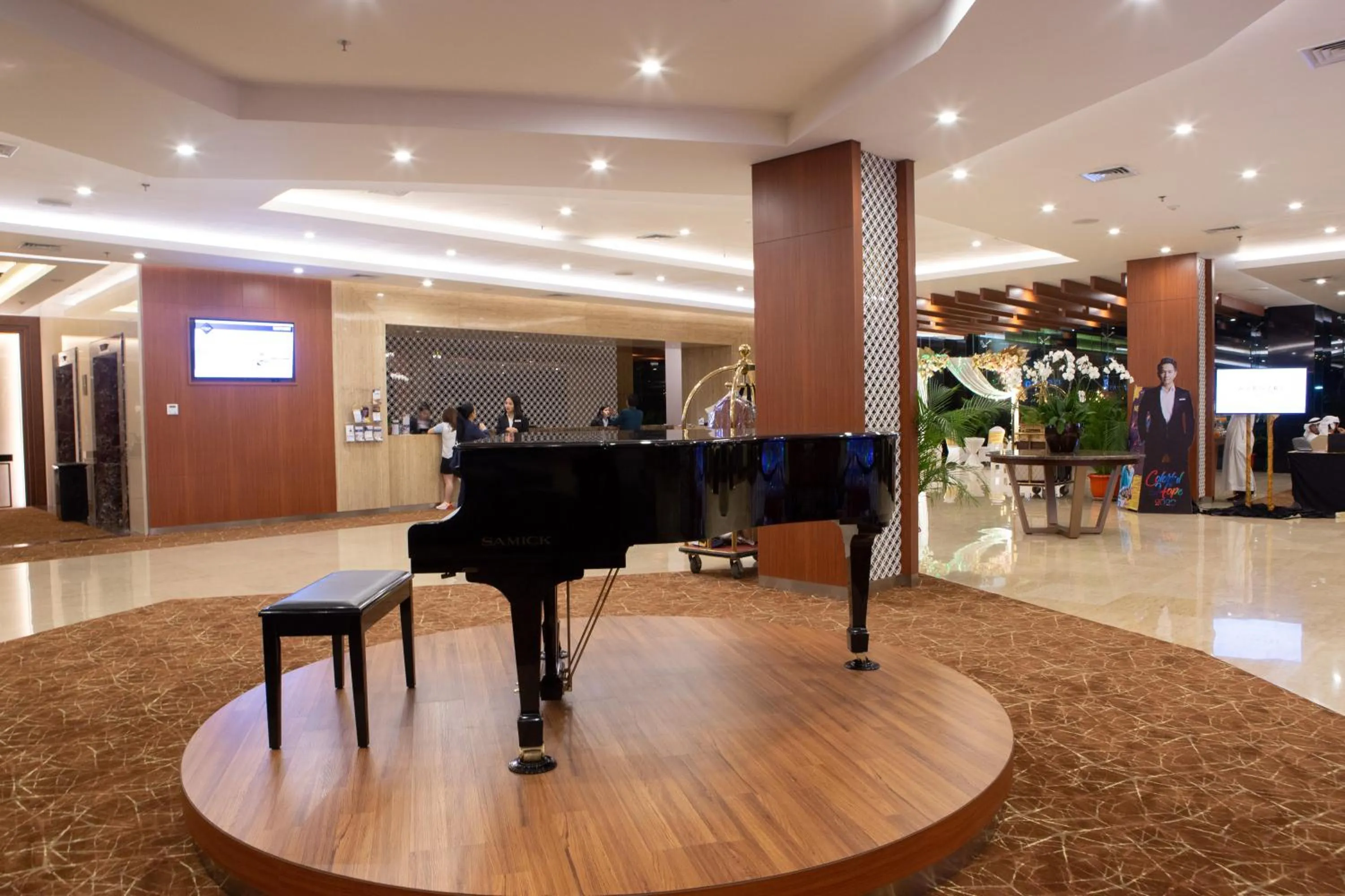 Lobby or reception in Avenzel Hotel & Convention Cibubur
