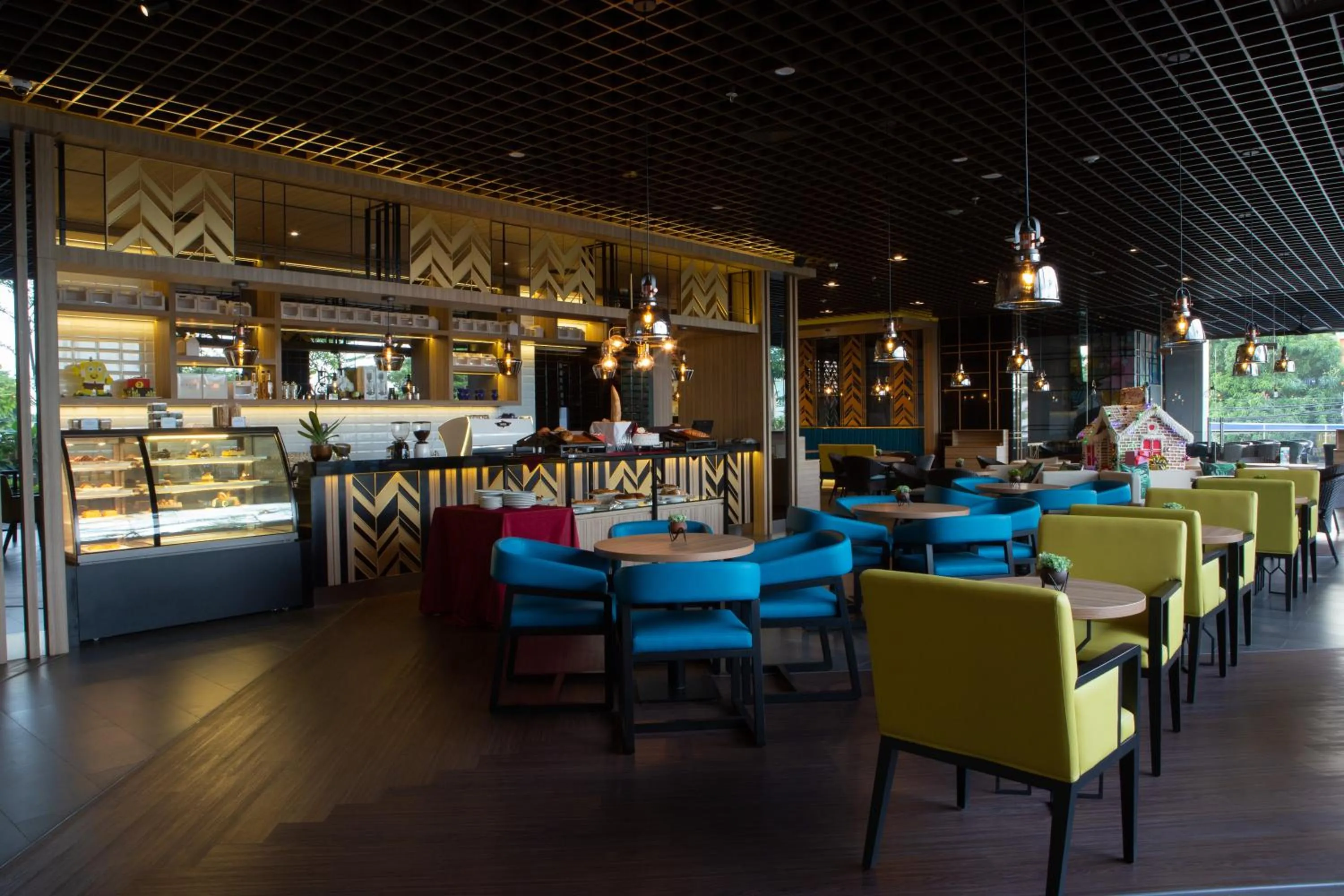 Lounge or bar in Avenzel Hotel & Convention Cibubur