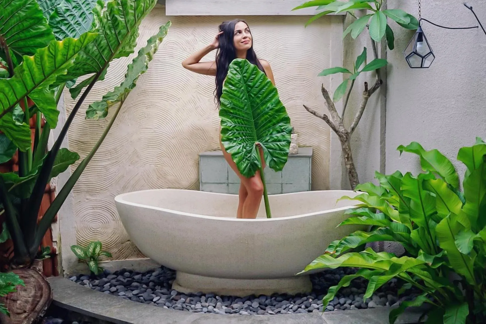 Bath in Kompyang Cottage